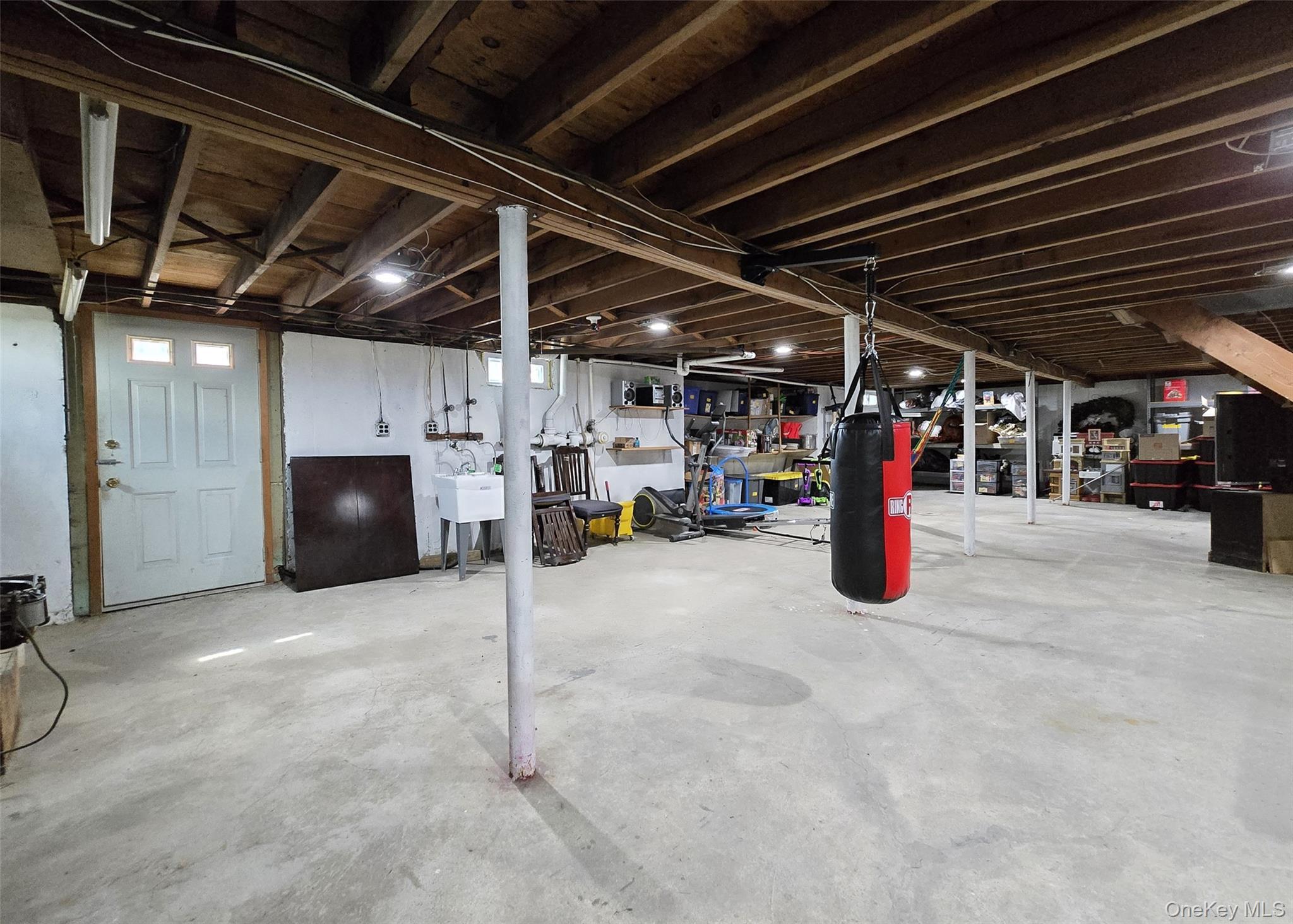 Single Family Browns  Suffolk County, NY 11767, MLS-980443-17