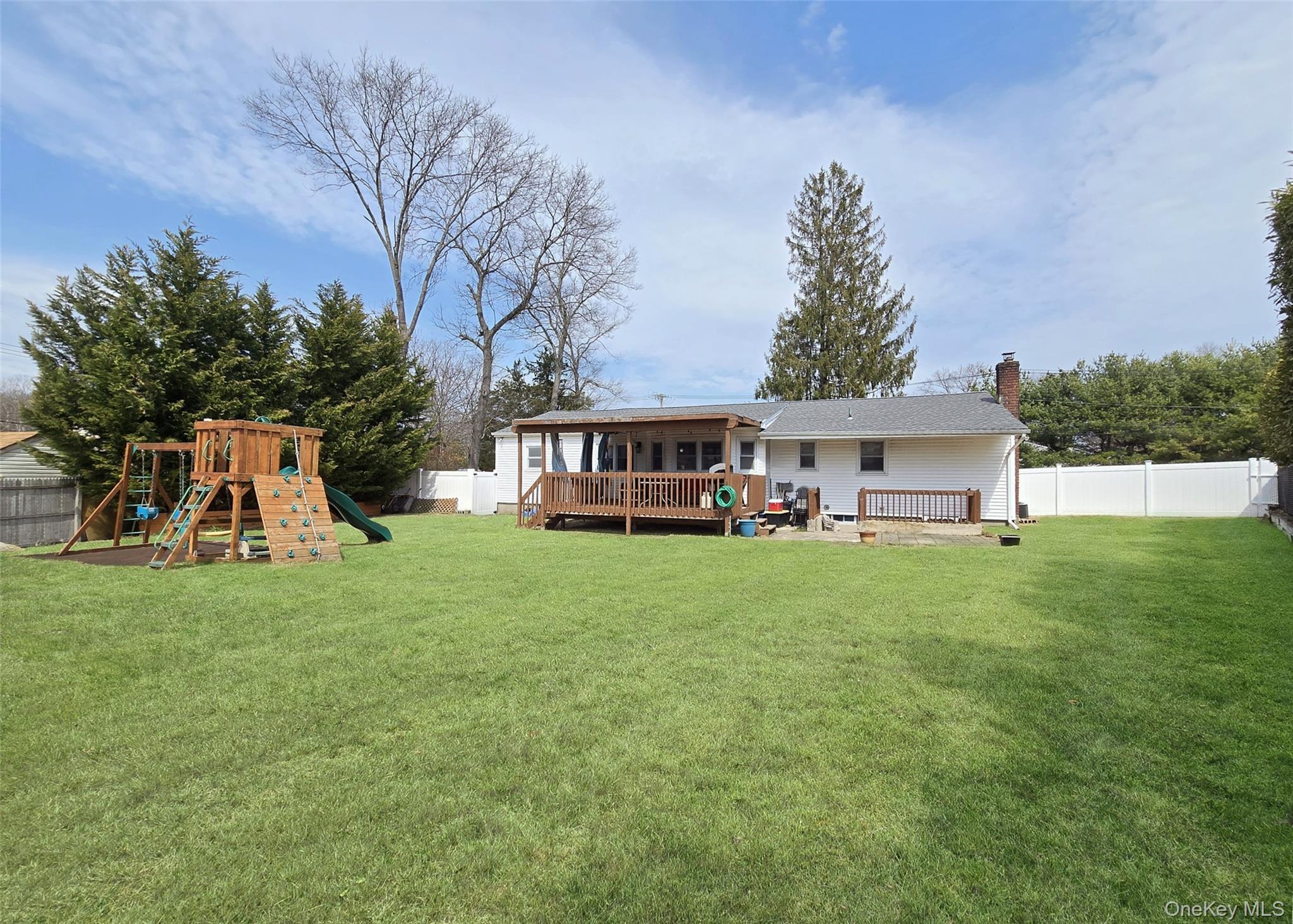 Single Family Browns  Suffolk County, NY 11767, MLS-980443-21