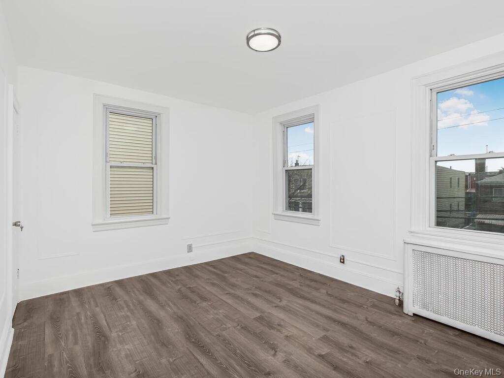 Single Family Calhoun  Bronx, NY 10465, MLS-980481-23