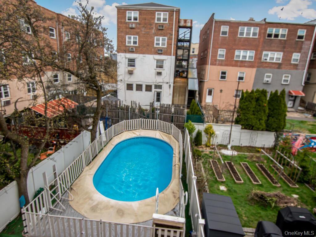 Single Family Calhoun  Bronx, NY 10465, MLS-980481-32