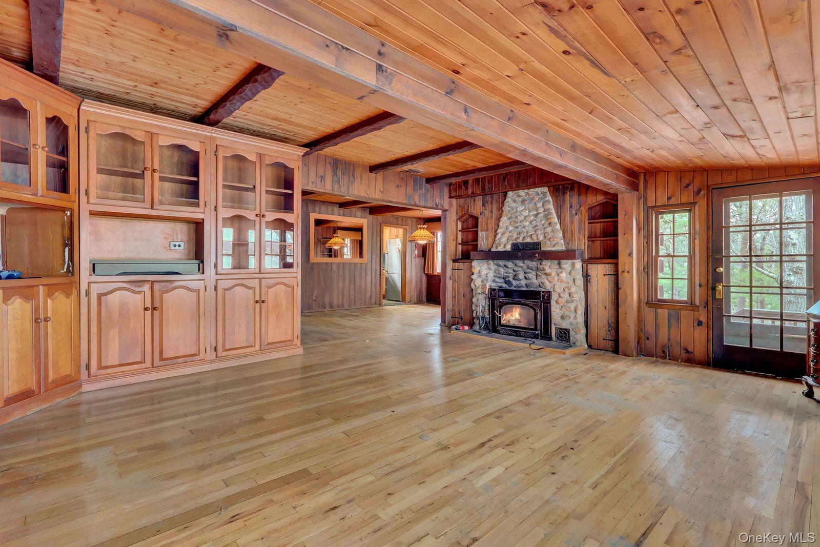 Single Family Lakeside  Suffolk County, NY 11961, MLS-980491-13