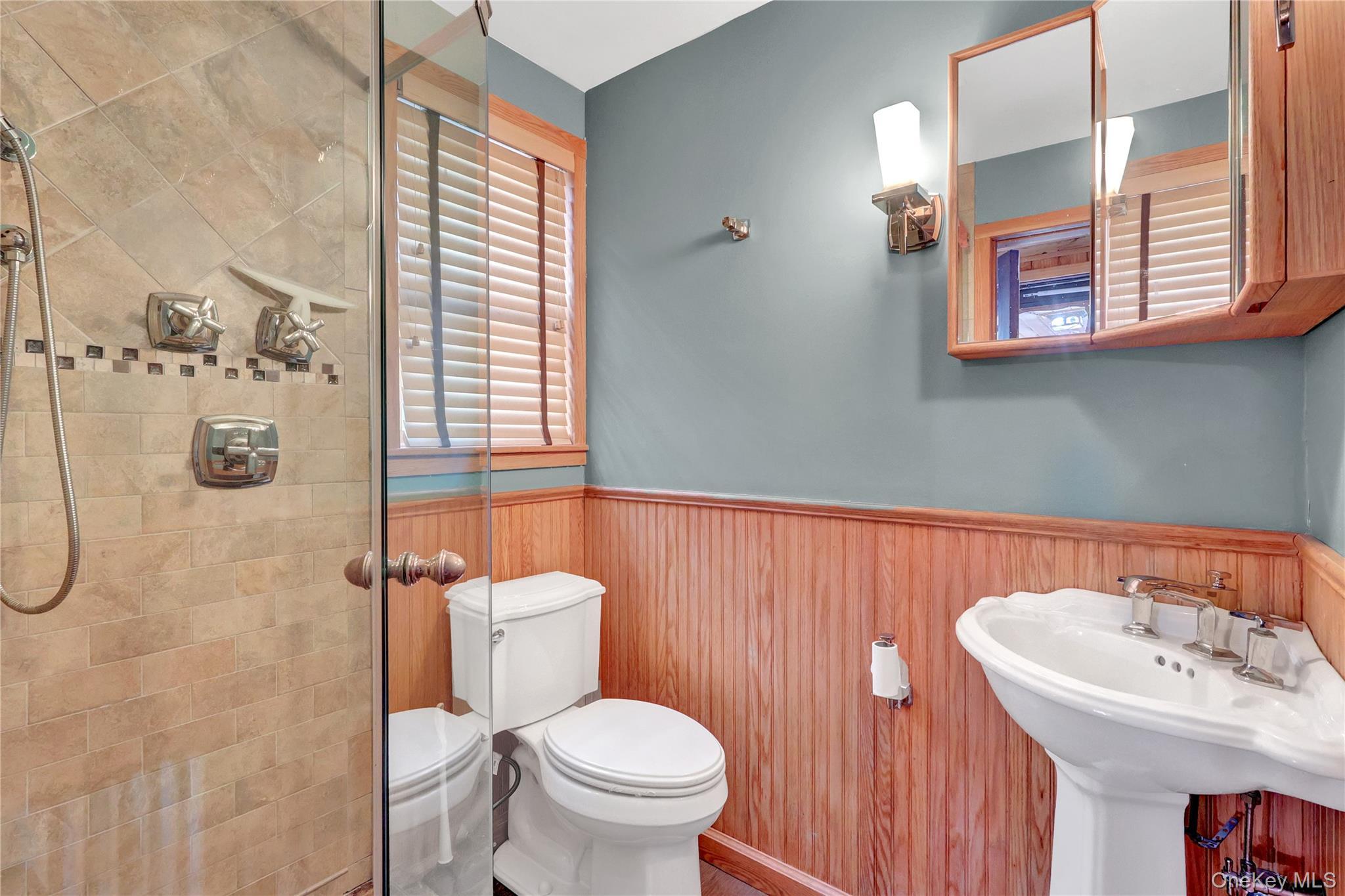 Single Family Lakeside  Suffolk County, NY 11961, MLS-980491-23