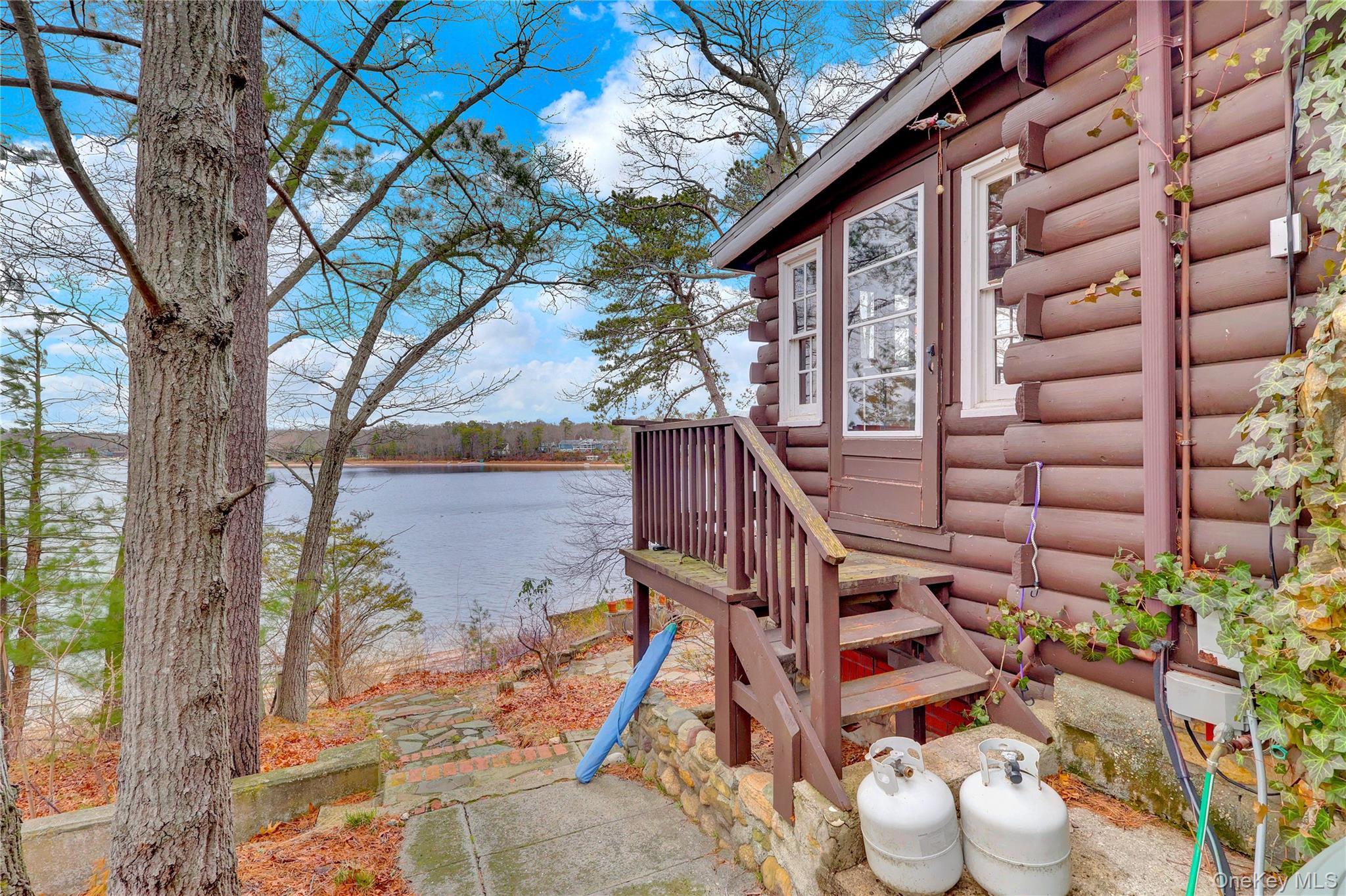 Single Family Lakeside  Suffolk County, NY 11961, MLS-980491-4