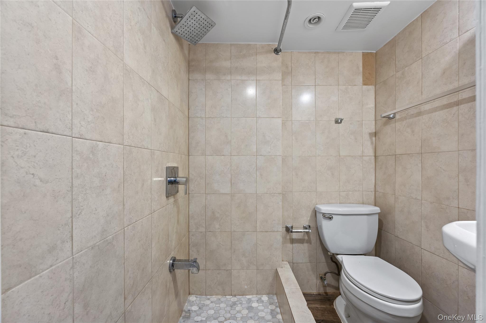 Single Family Mickle  Bronx, NY 10469, MLS-980504-9