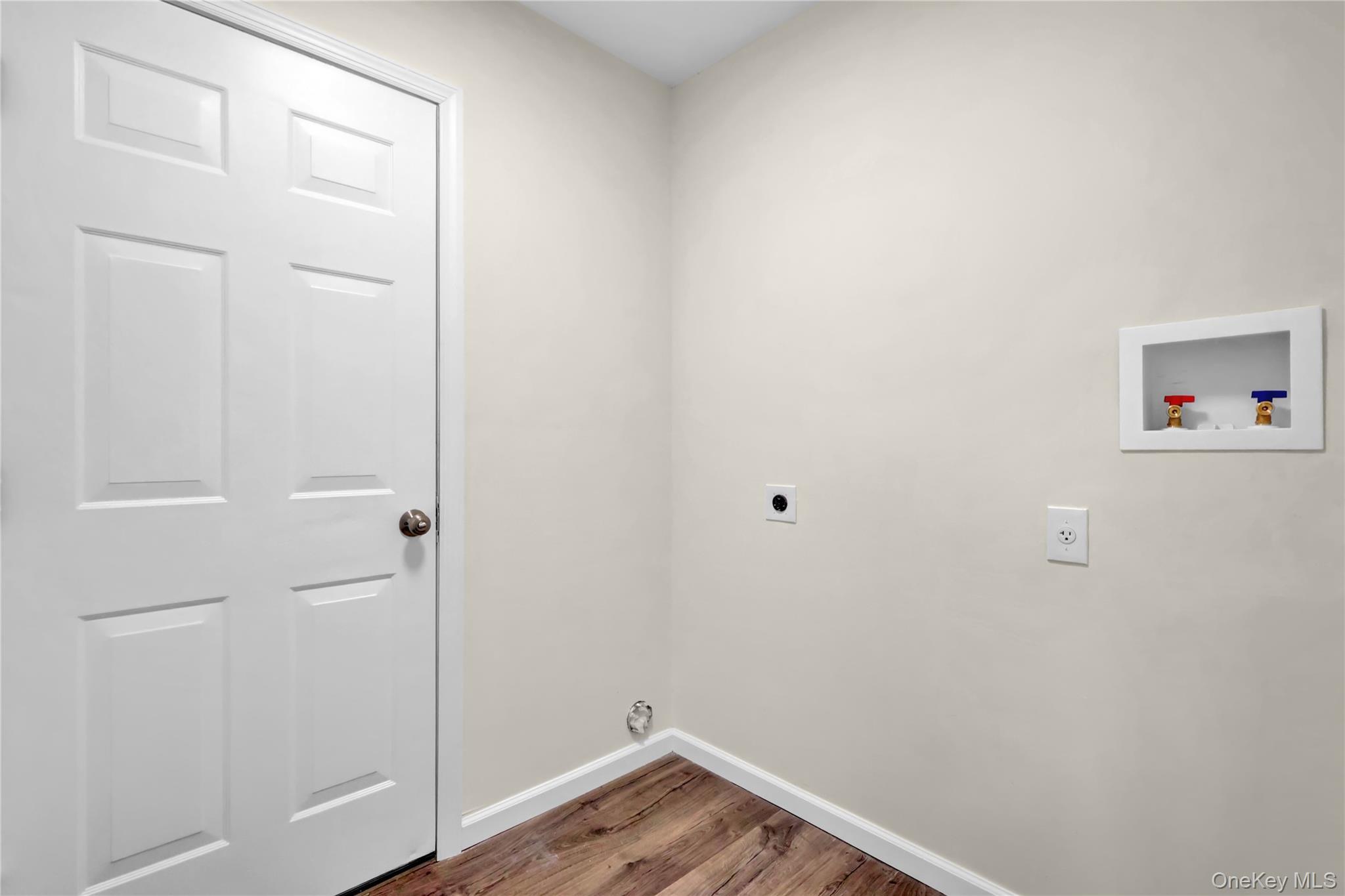 Single Family Patchogue  Suffolk County, NY 11950, MLS-980505-16