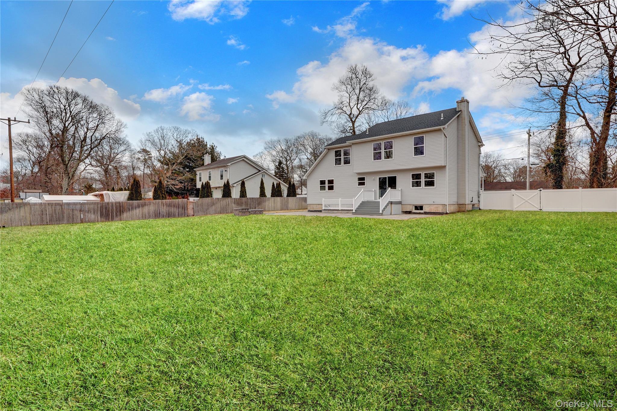 Single Family Patchogue  Suffolk County, NY 11950, MLS-980505-35