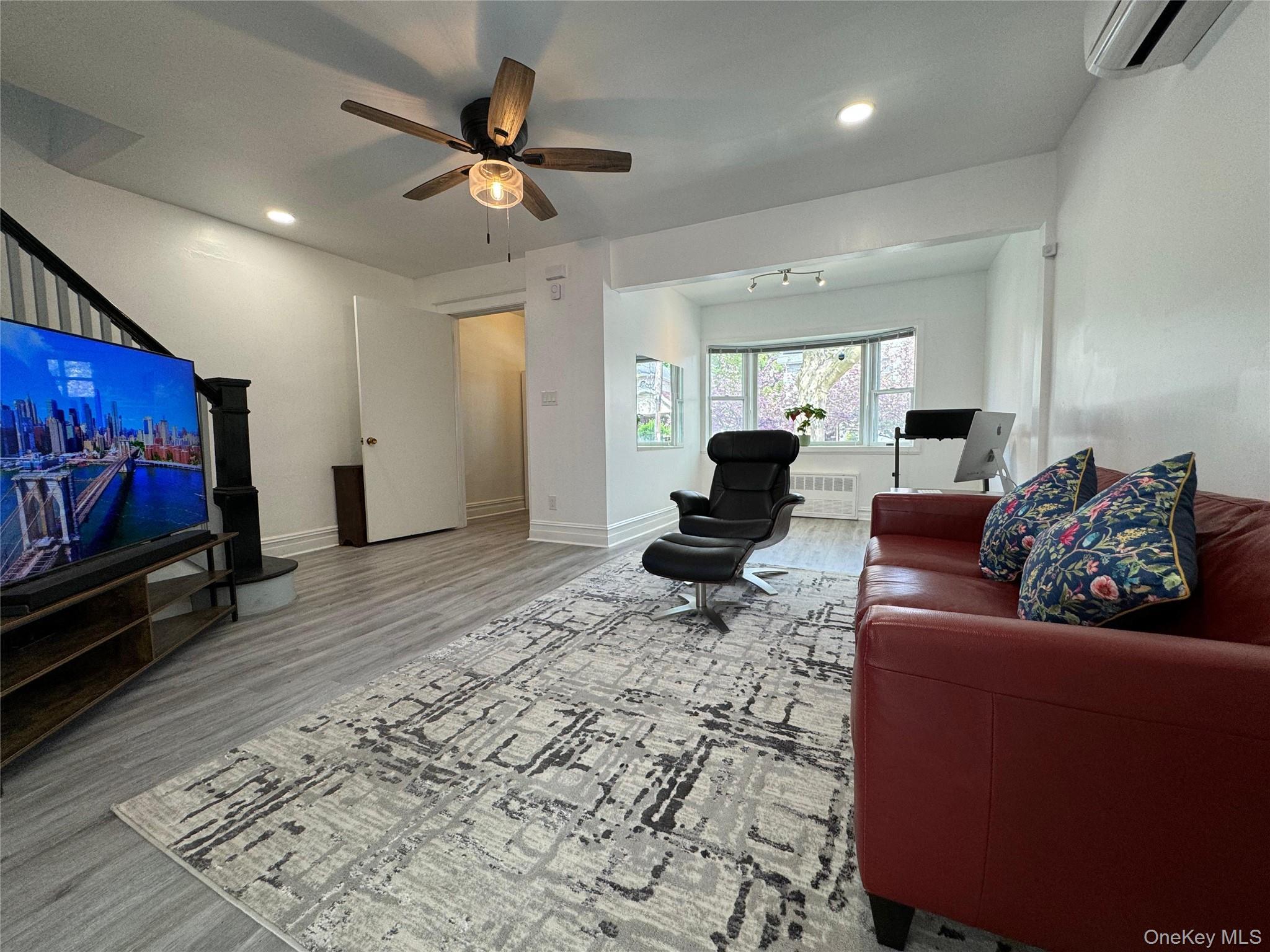 Single Family 52nd Brooklyn, NY 11234, MLS-980510-7