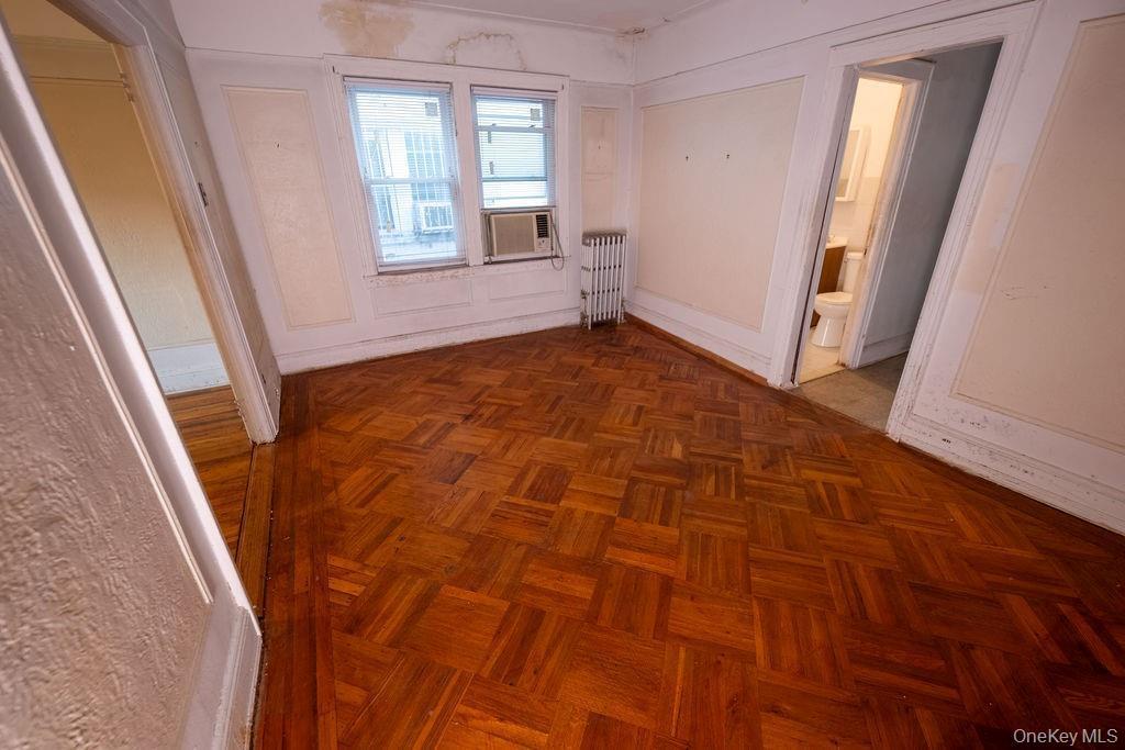 Single Family 104th  Brooklyn, NY 11236, MLS-980522-4