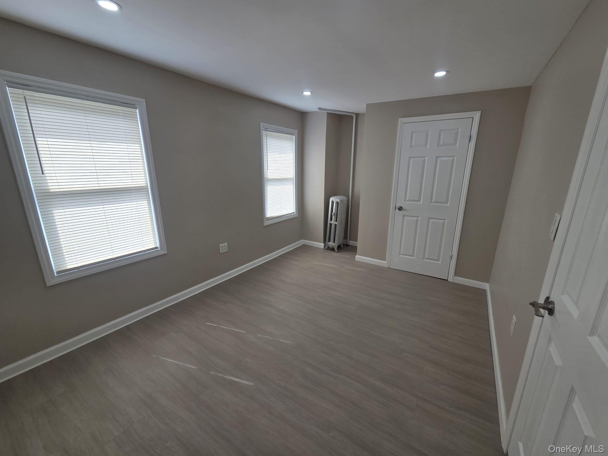 Single Family 95th Avenue  Queens, NY 11419, MLS-980529-13