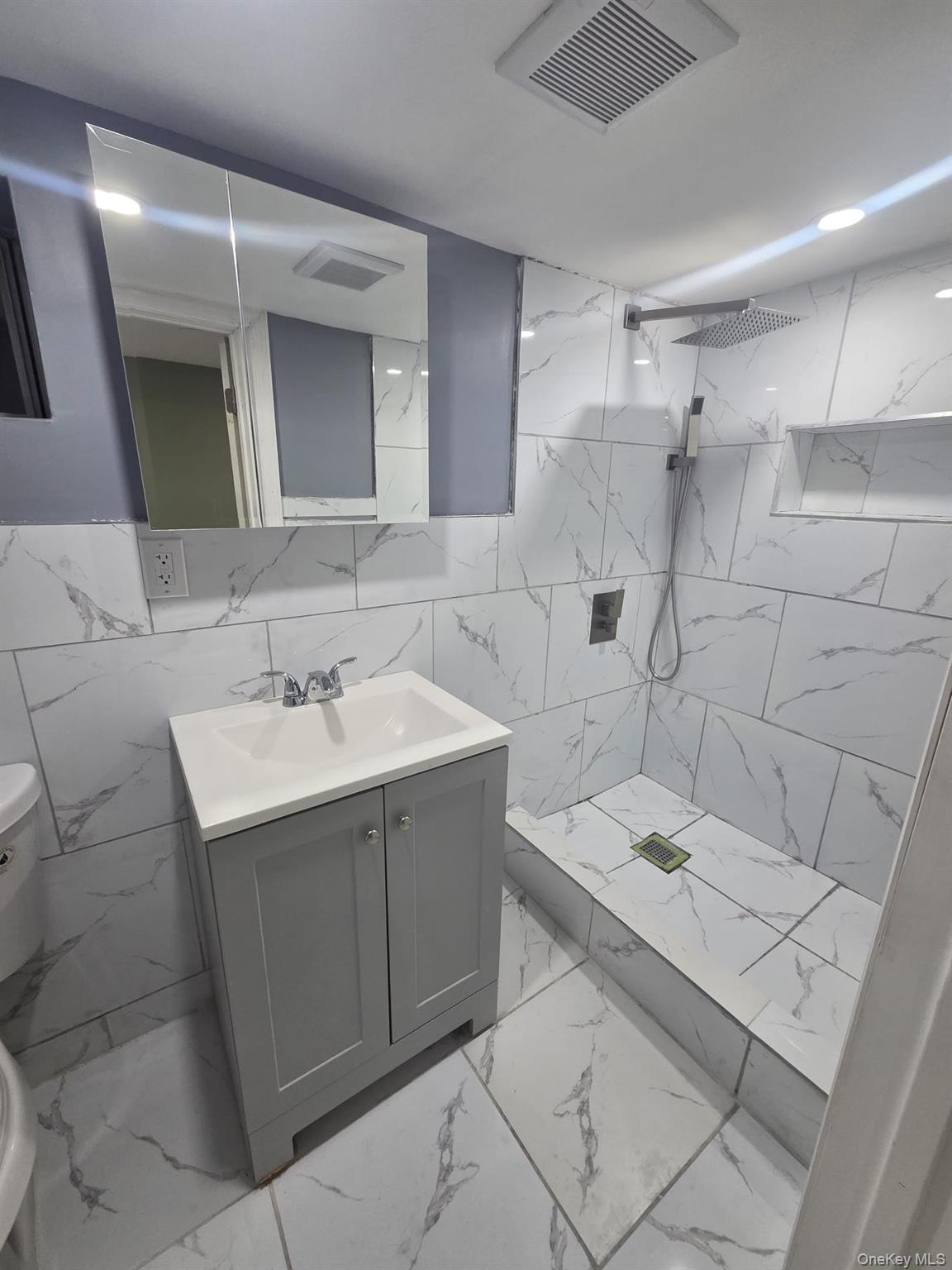 Single Family 95th Avenue  Queens, NY 11419, MLS-980529-21