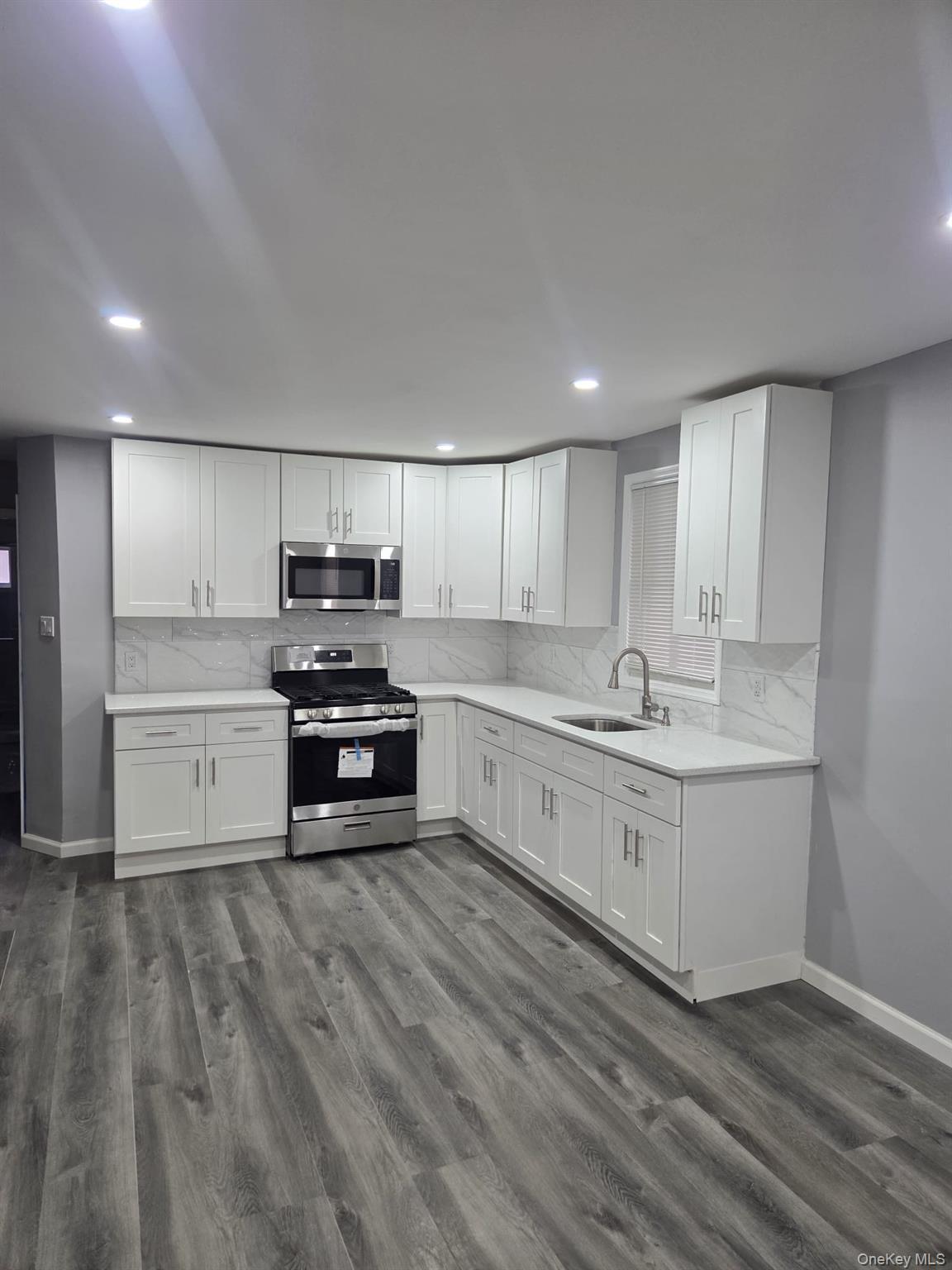 Single Family 95th Avenue  Queens, NY 11419, MLS-980529-3