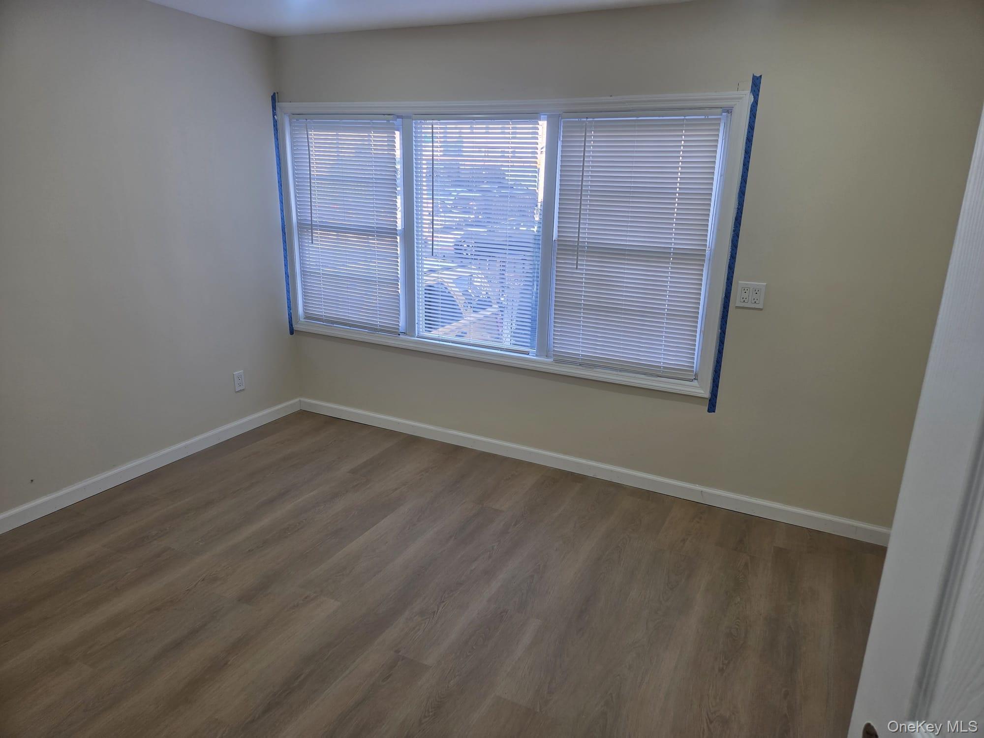 Single Family 95th Avenue  Queens, NY 11419, MLS-980529-5