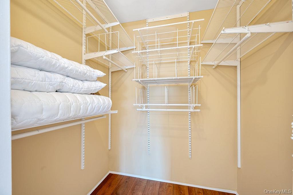 Condo Bay Club  Queens, NY 11360, MLS-980541-20