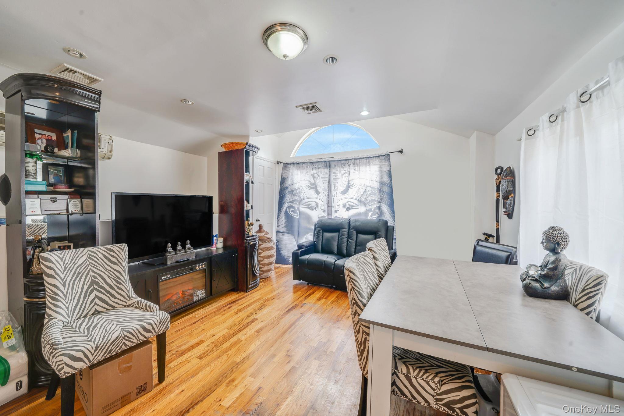 Single Family Sampson Bronx, NY 10465, MLS-980550-12