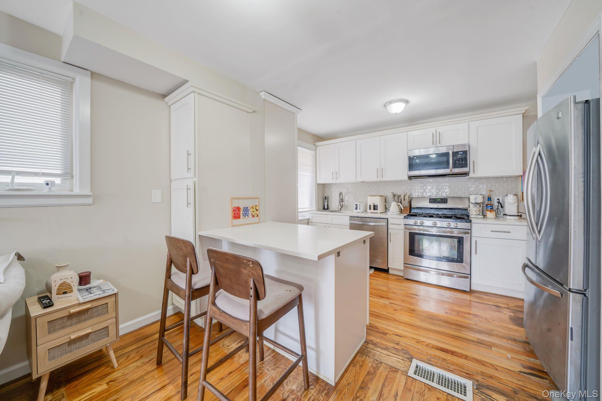 Single Family Sampson Bronx, NY 10465, MLS-980550-7