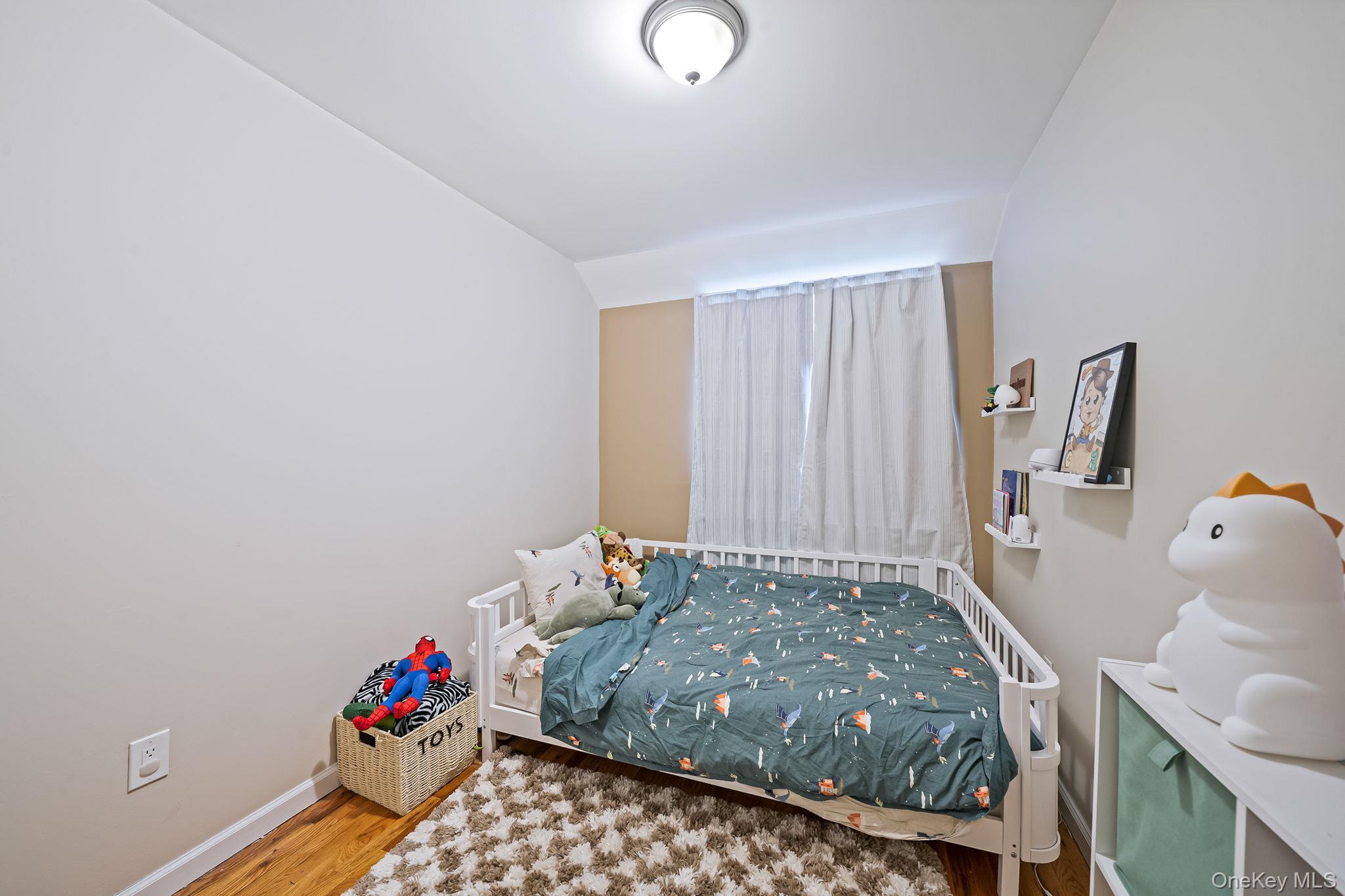 Single Family Sampson Bronx, NY 10465, MLS-980550-8