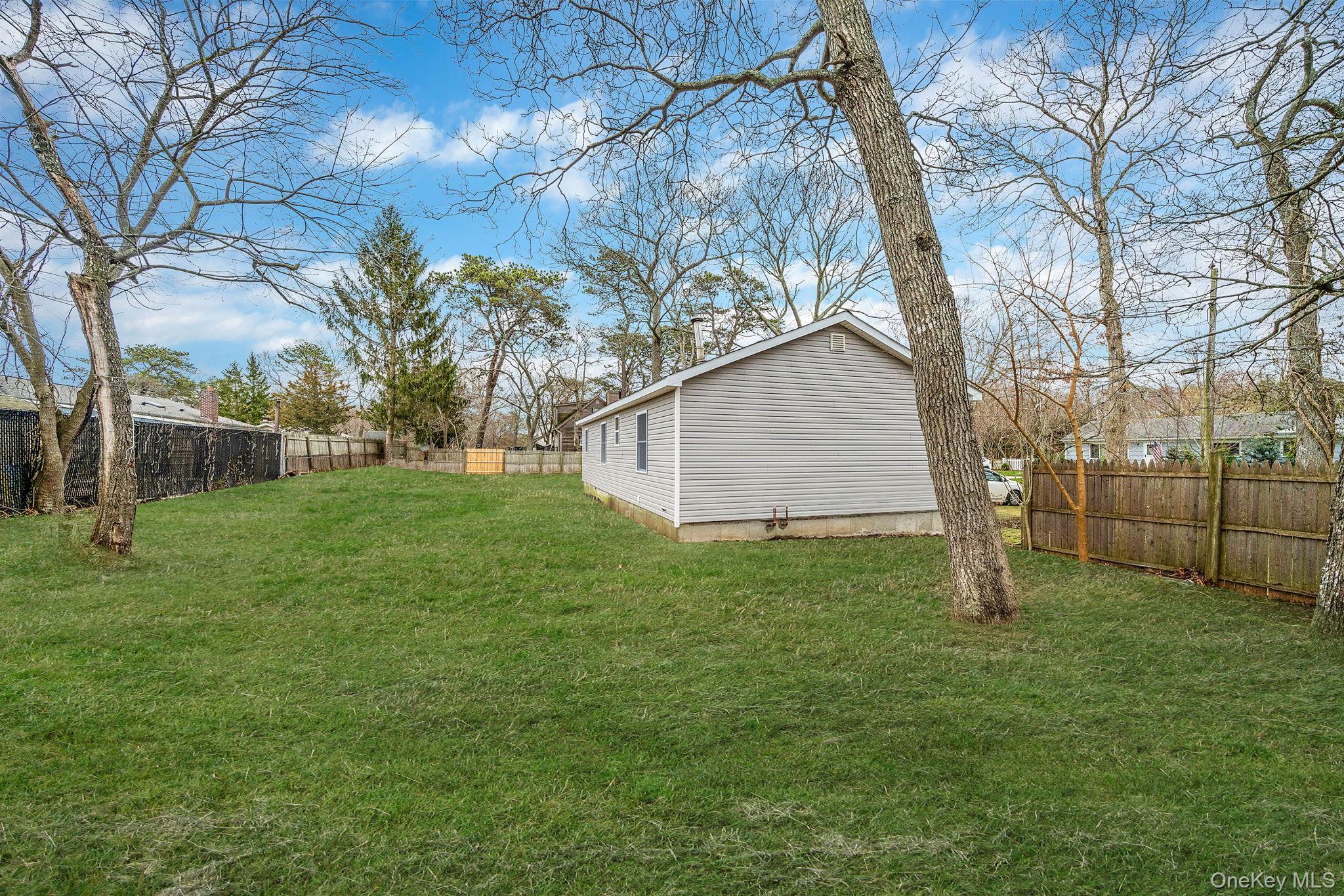 Single Family Dale  Suffolk County, NY 11901, MLS-980552-10