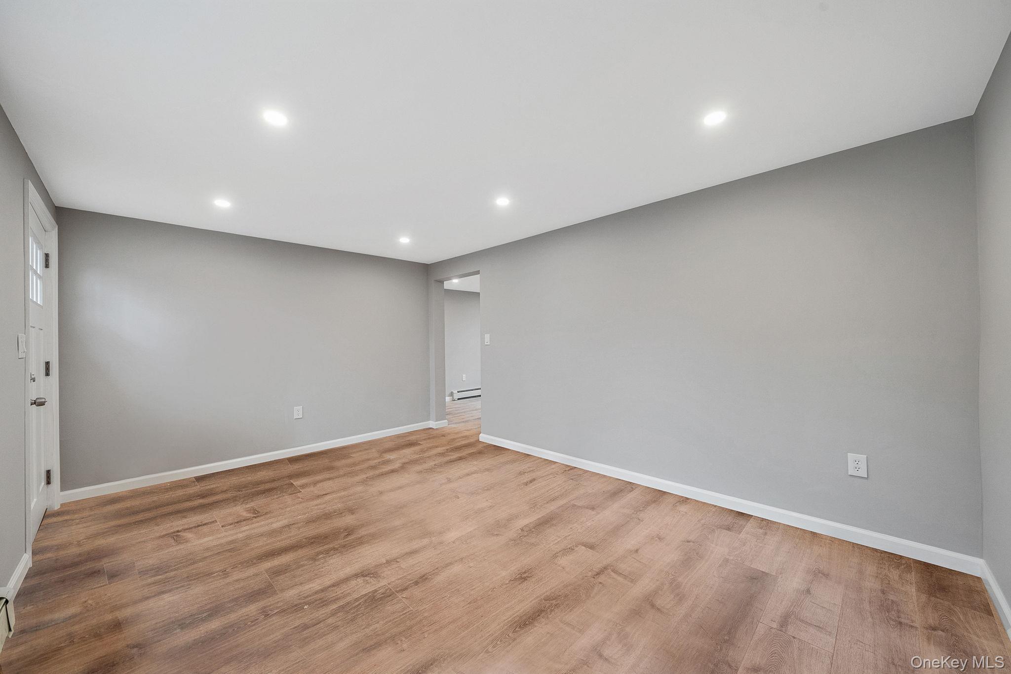 Single Family Dale  Suffolk County, NY 11901, MLS-980552-12