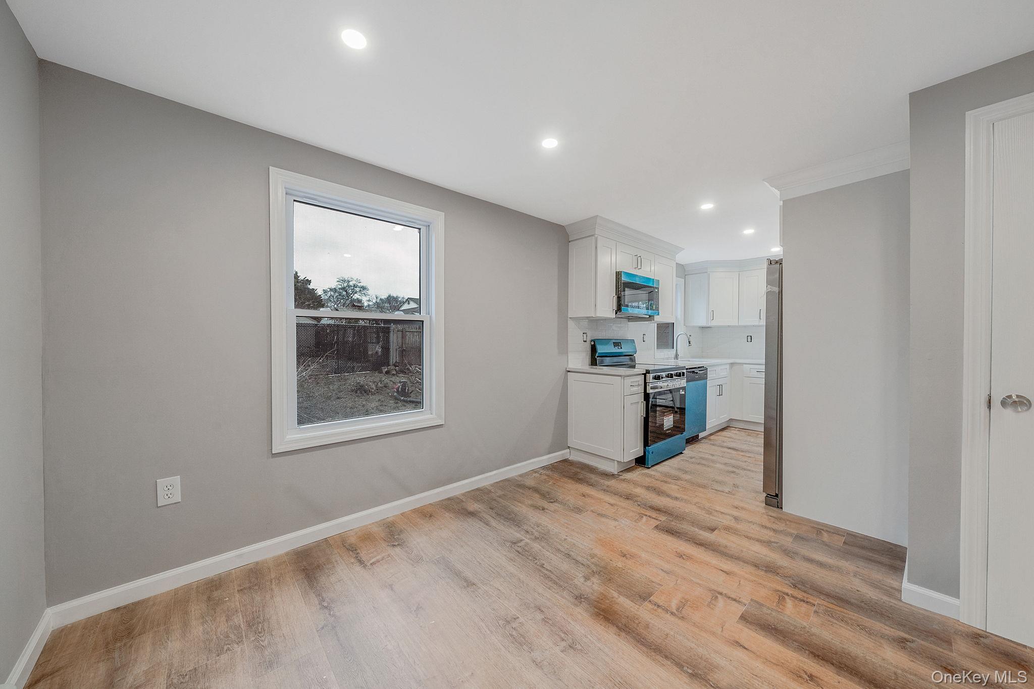 Single Family Dale  Suffolk County, NY 11901, MLS-980552-17