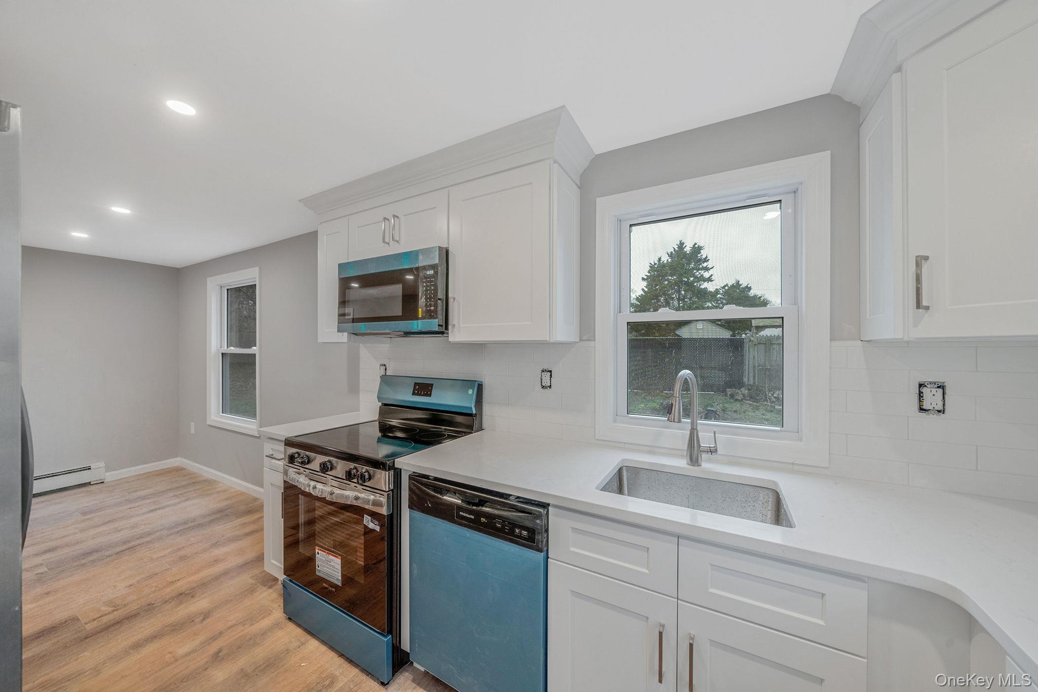 Single Family Dale  Suffolk County, NY 11901, MLS-980552-21