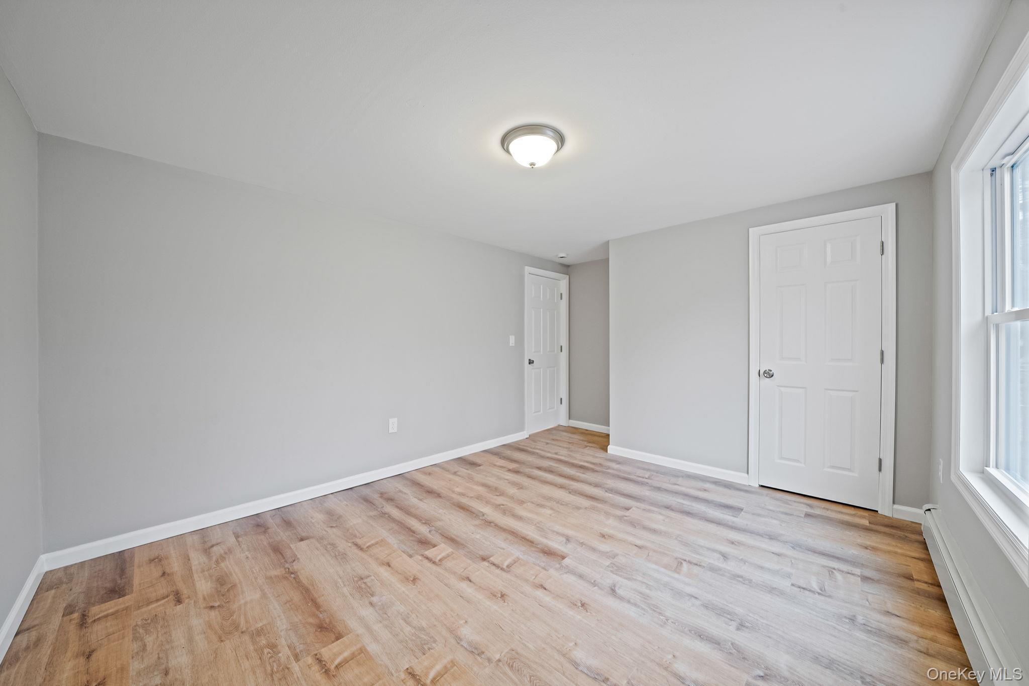 Single Family Dale  Suffolk County, NY 11901, MLS-980552-25