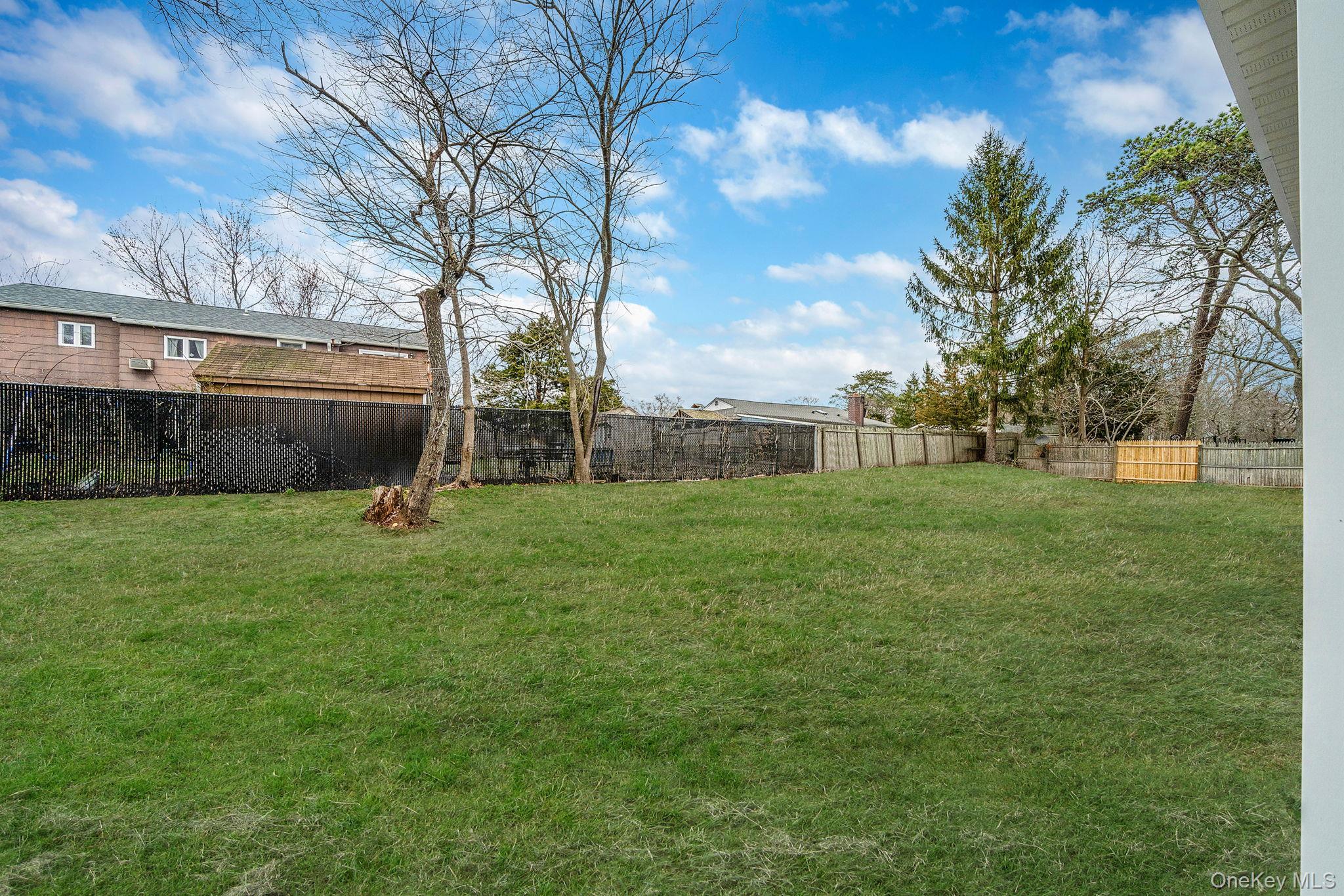 Single Family Dale  Suffolk County, NY 11901, MLS-980552-9