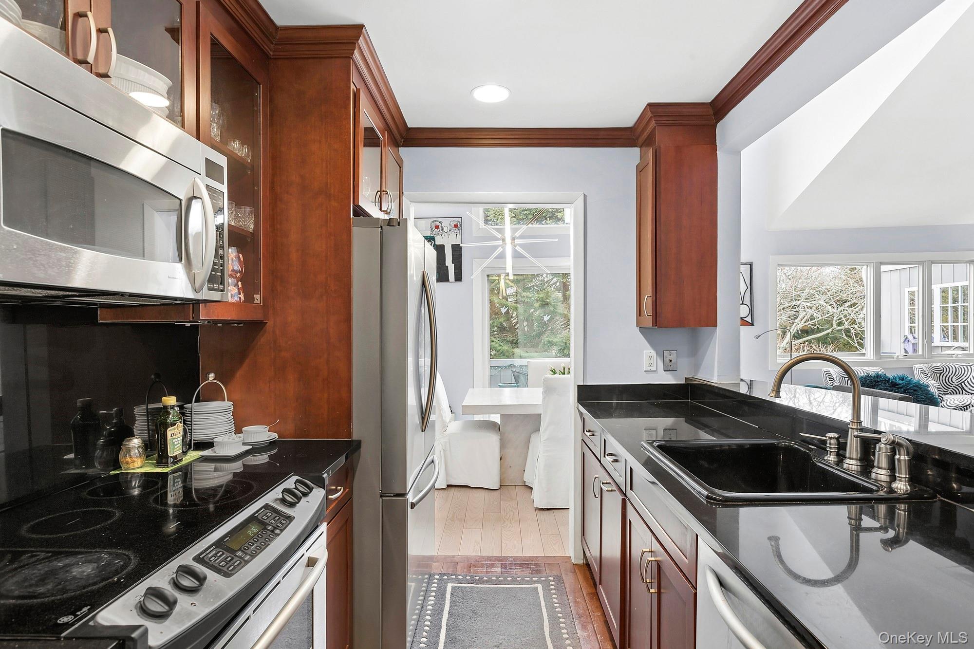 Coop Pantigo  Suffolk County, NY 11937, MLS-980555-7