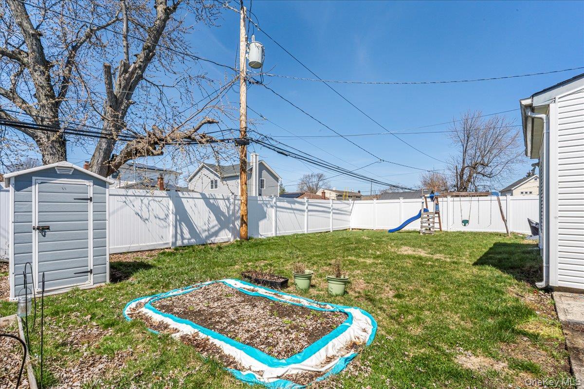 Single Family Prentice  Nassau County, NY 11756, MLS-980563-3