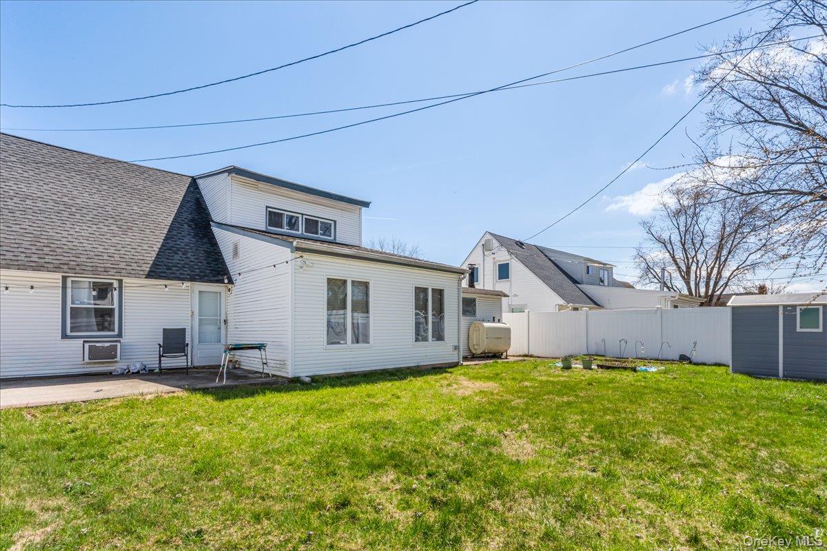 Single Family Prentice  Nassau County, NY 11756, MLS-980563-4