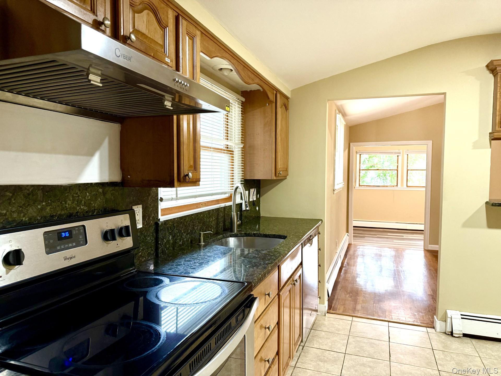 Single Family University Heights  Suffolk County, NY 11790, MLS-980564-10