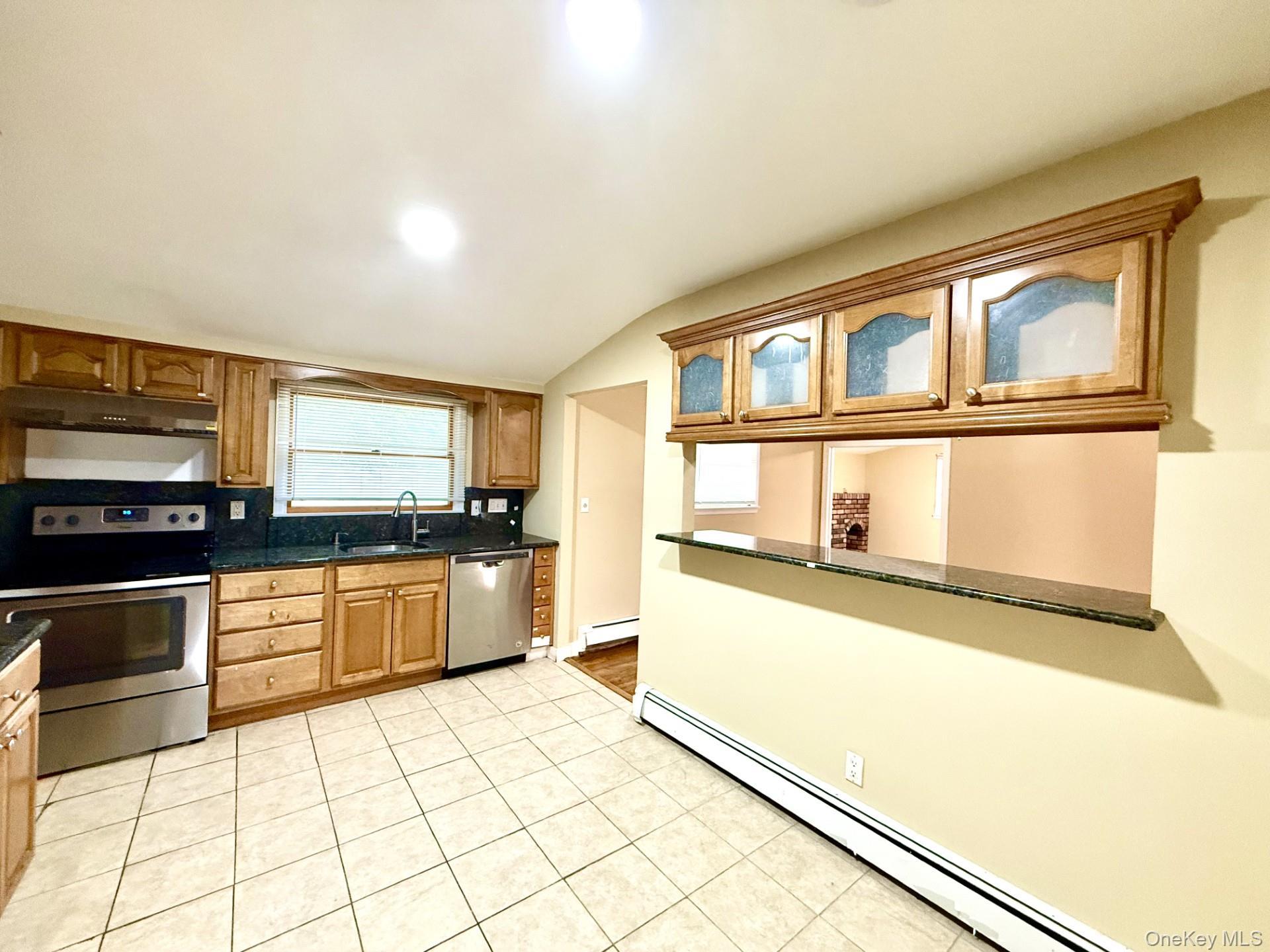 Single Family University Heights  Suffolk County, NY 11790, MLS-980564-11