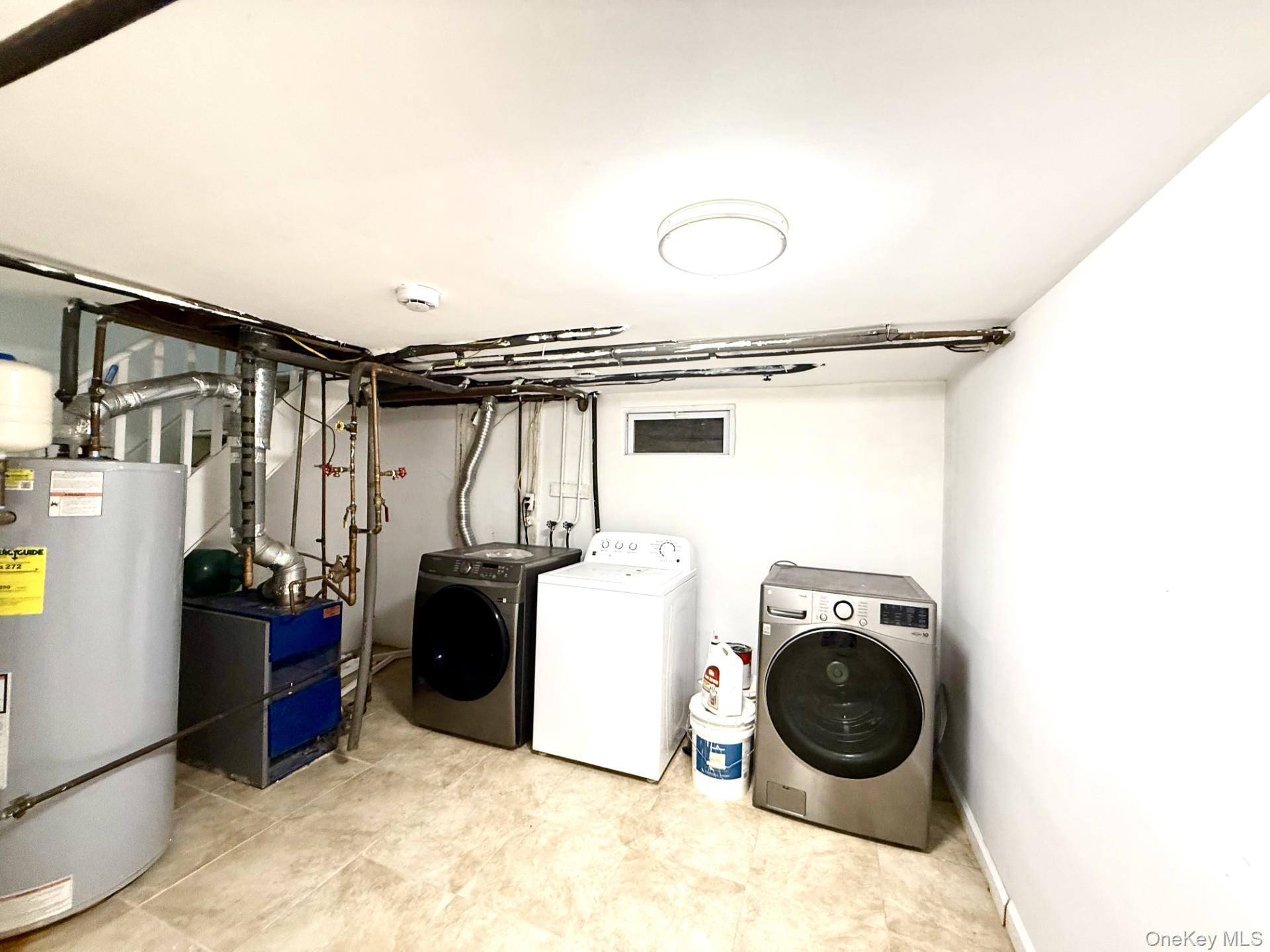 Single Family University Heights  Suffolk County, NY 11790, MLS-980564-20