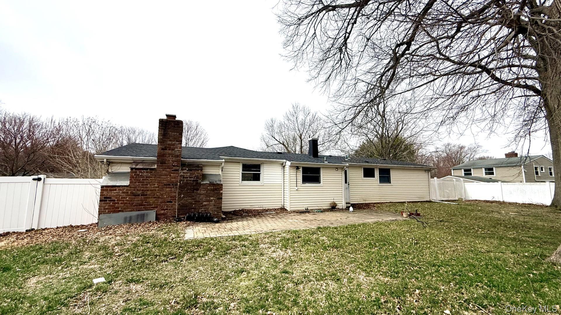 Single Family University Heights  Suffolk County, NY 11790, MLS-980564-24