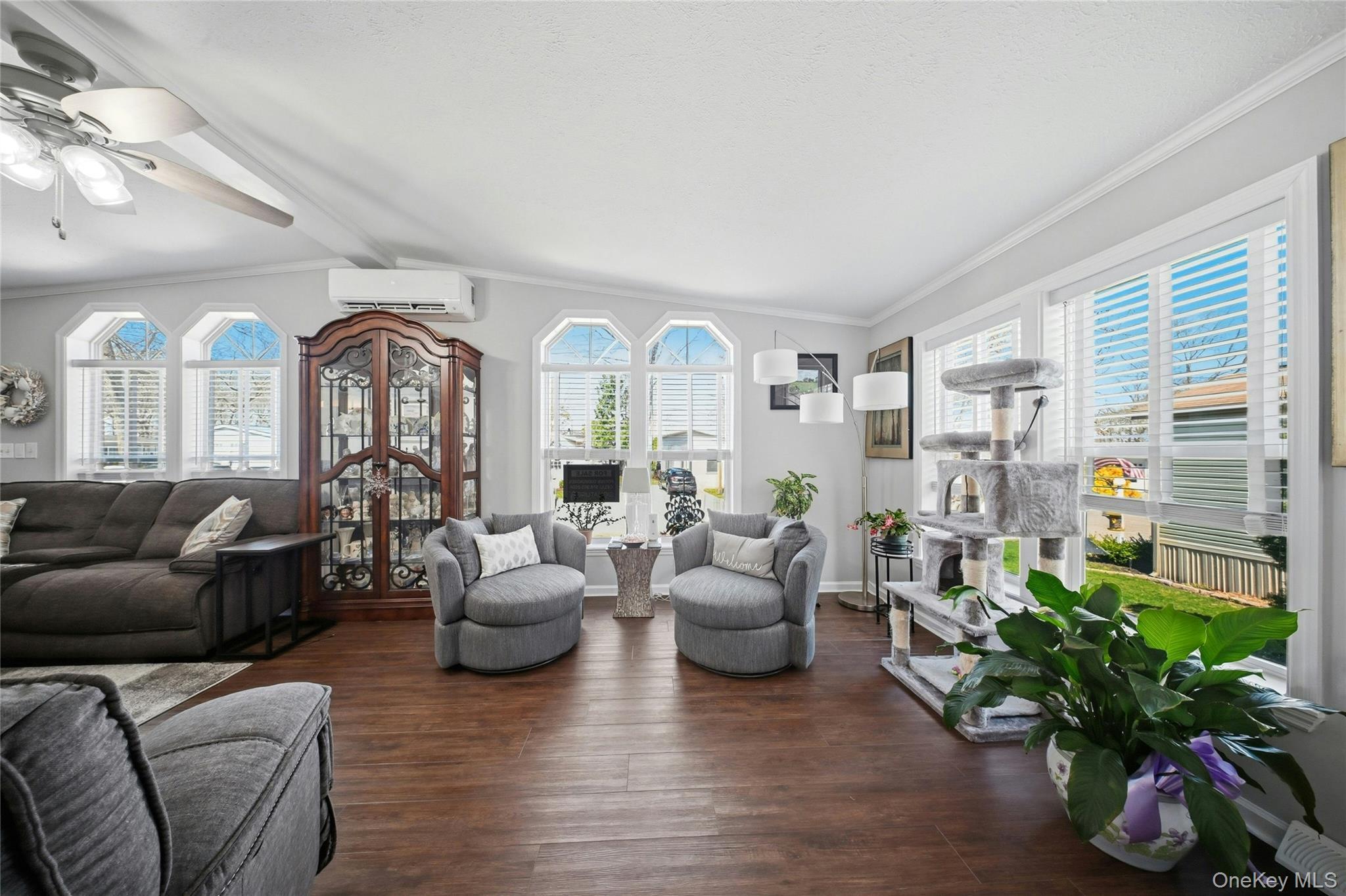 Single Family Old Country  Suffolk County, NY 11901, MLS-980567-10