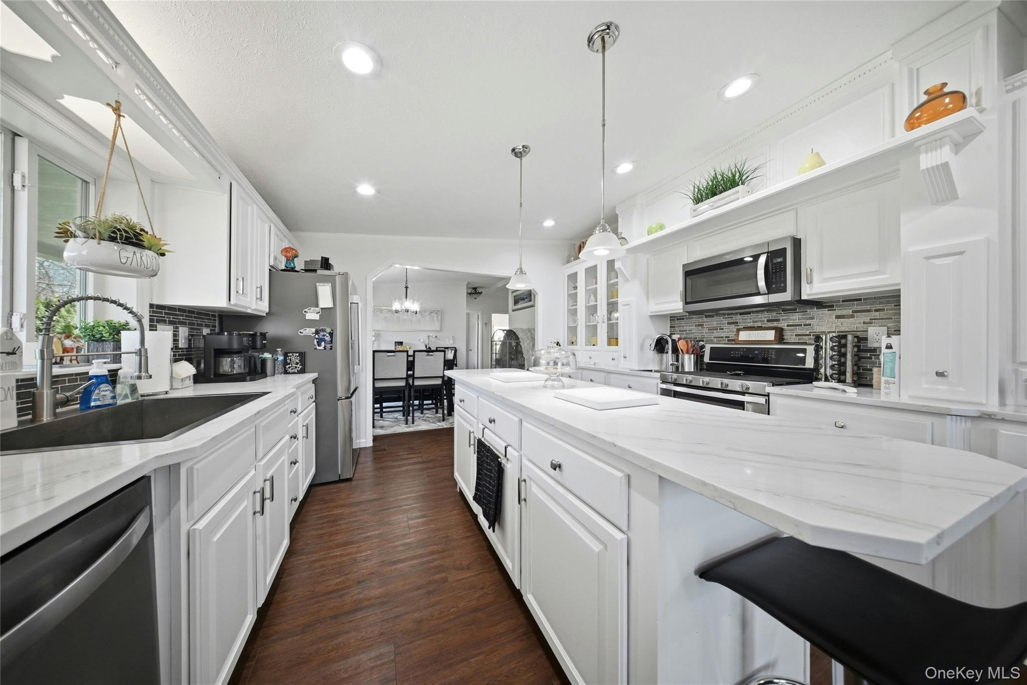 Single Family Old Country  Suffolk County, NY 11901, MLS-980567-16