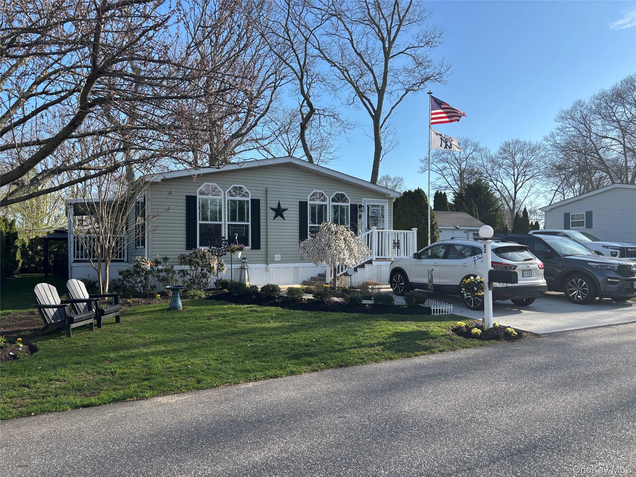 Single Family Old Country  Suffolk County, NY 11901, MLS-980567-2