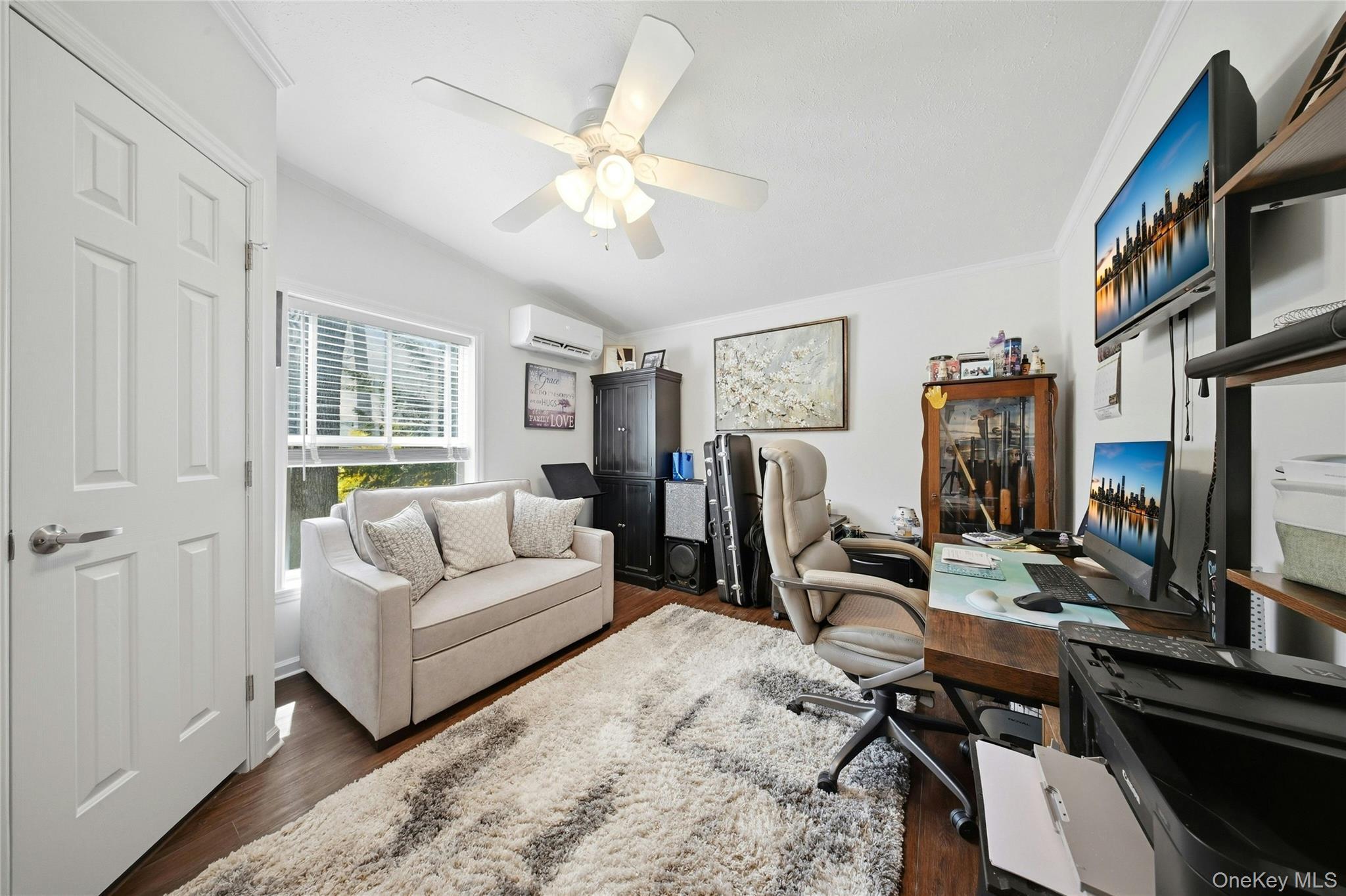 Single Family Old Country  Suffolk County, NY 11901, MLS-980567-24