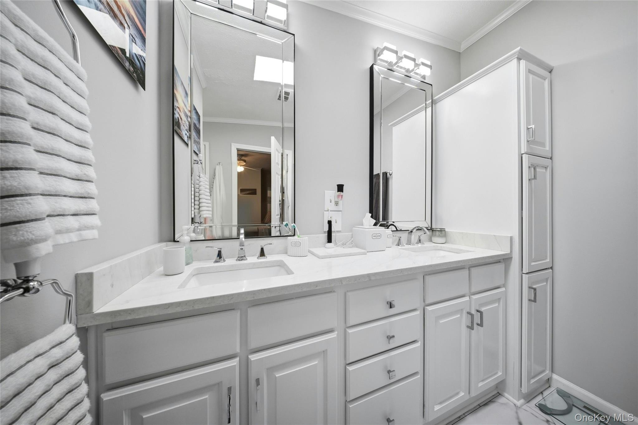 Single Family Old Country  Suffolk County, NY 11901, MLS-980567-31