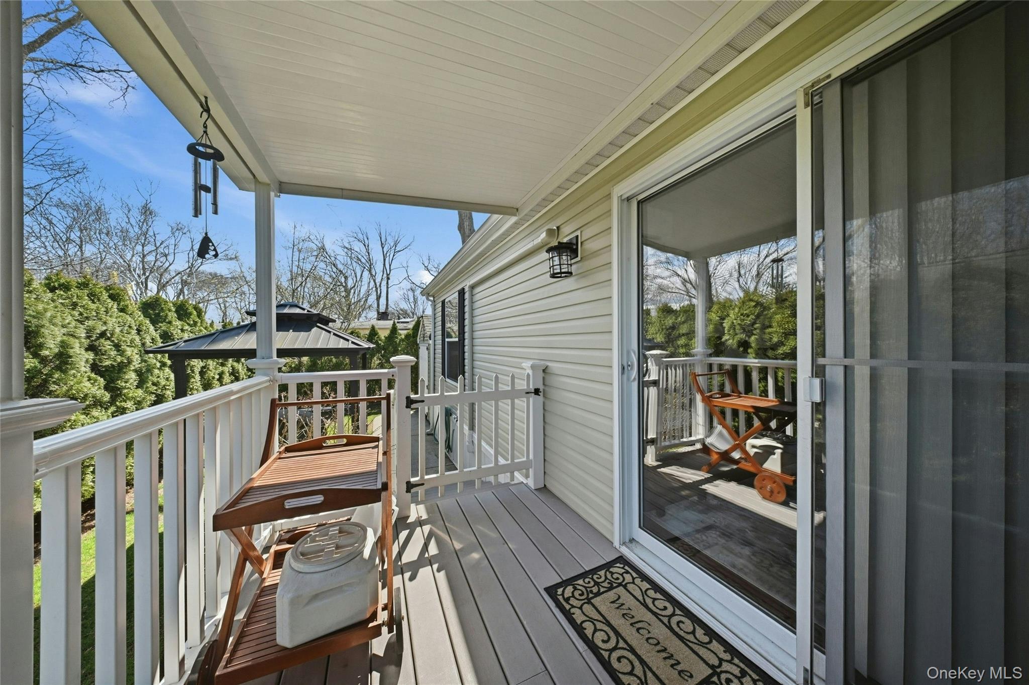 Single Family Old Country  Suffolk County, NY 11901, MLS-980567-33