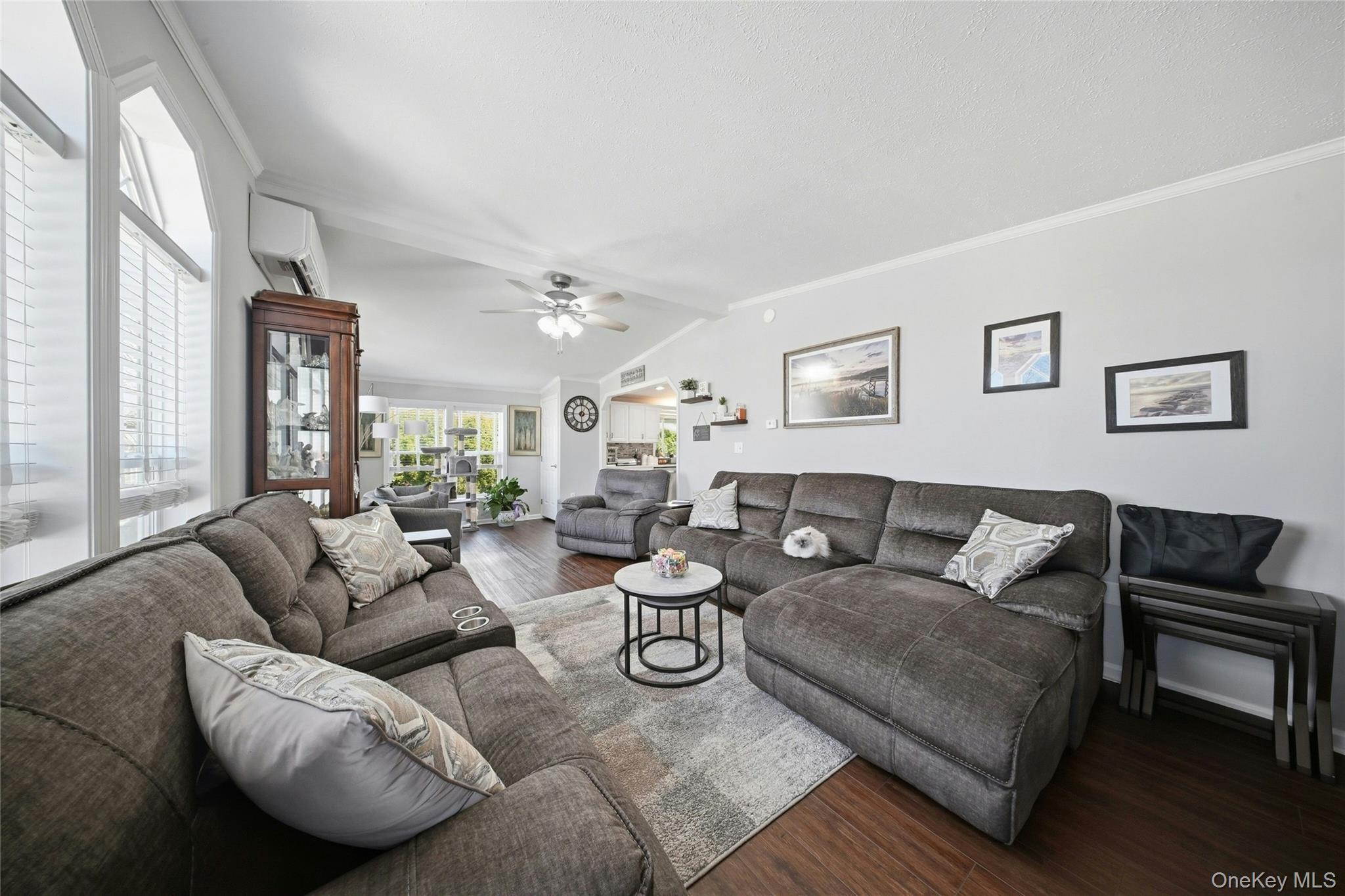 Single Family Old Country  Suffolk County, NY 11901, MLS-980567-7