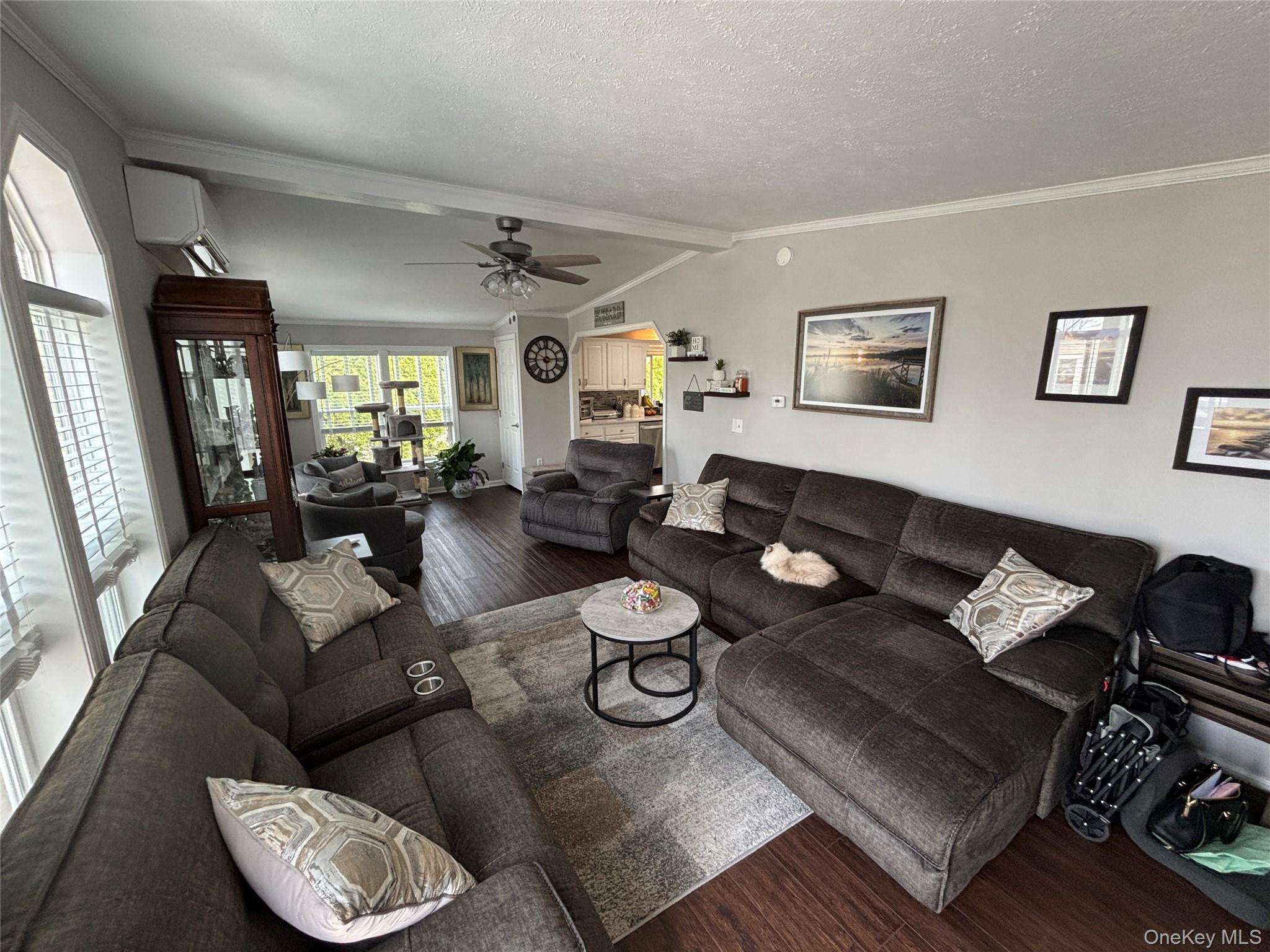 Single Family Old Country  Suffolk County, NY 11901, MLS-980567-8