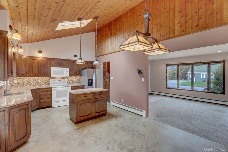 Single Family Independence  Suffolk County, NY 11702, MLS-980570-12