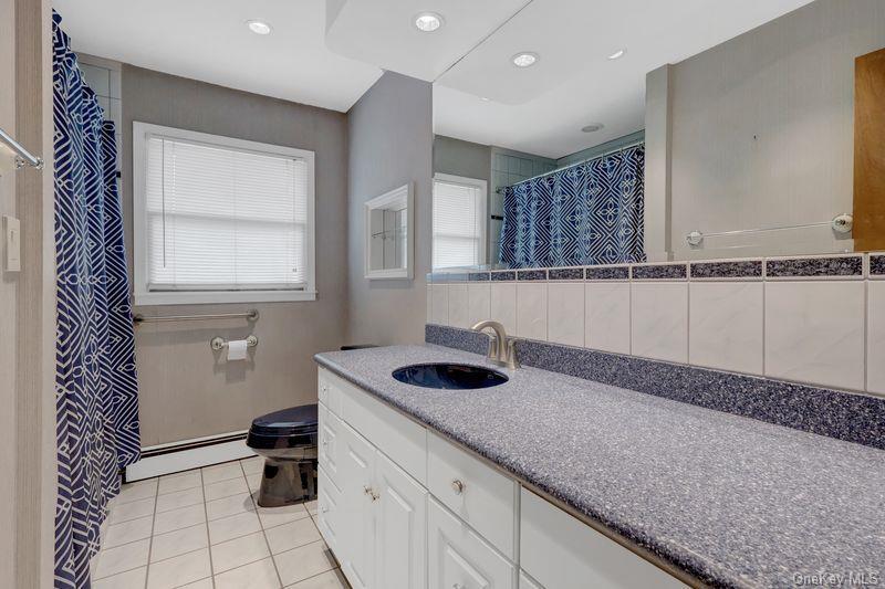Single Family Independence  Suffolk County, NY 11702, MLS-980570-16