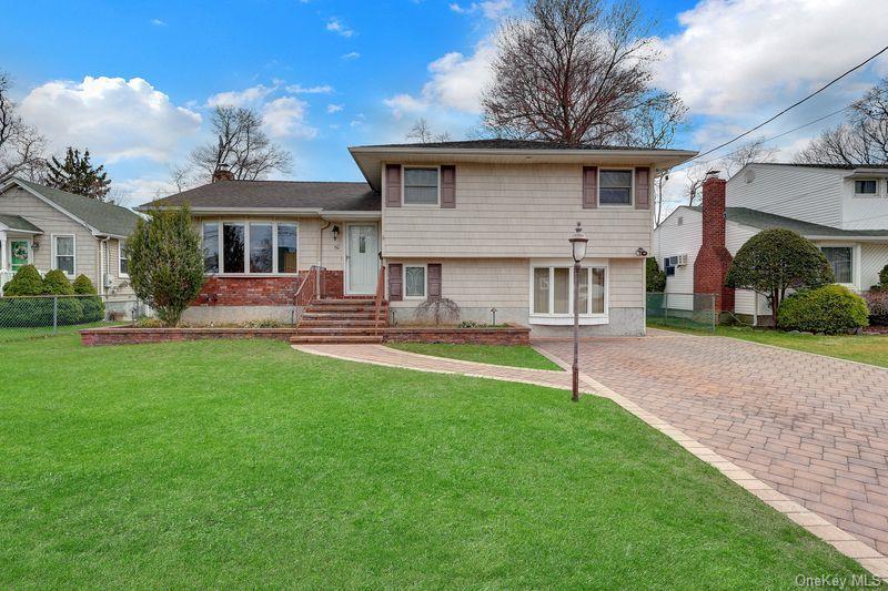 Single Family Independence  Suffolk County, NY 11702, MLS-980570-2