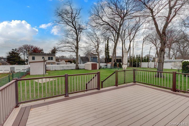 Single Family Independence  Suffolk County, NY 11702, MLS-980570-6