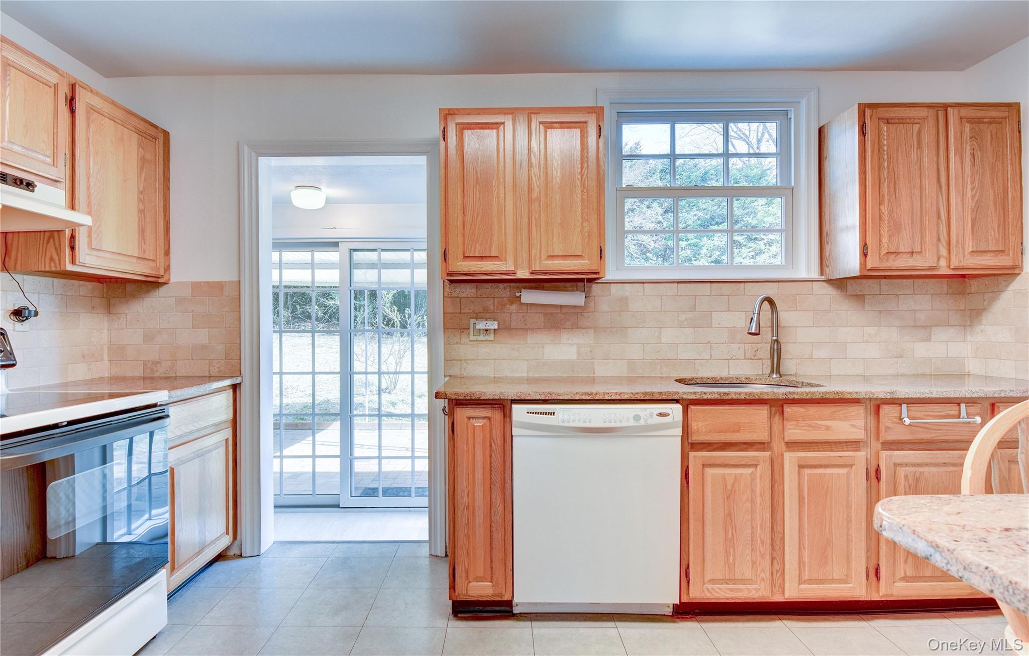 Single Family Kathwood Road Westchester County, NY 10607, MLS-980577-11