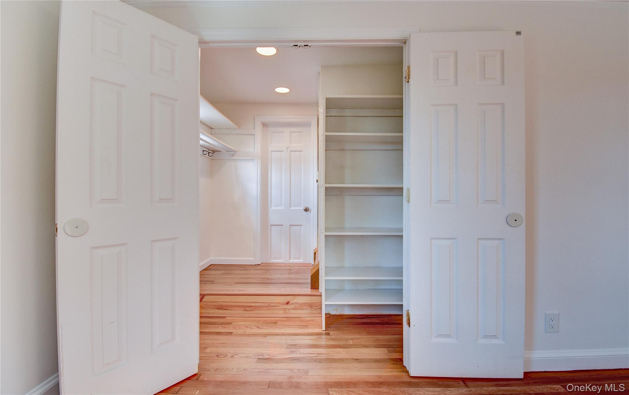 Single Family Kathwood Road Westchester County, NY 10607, MLS-980577-32