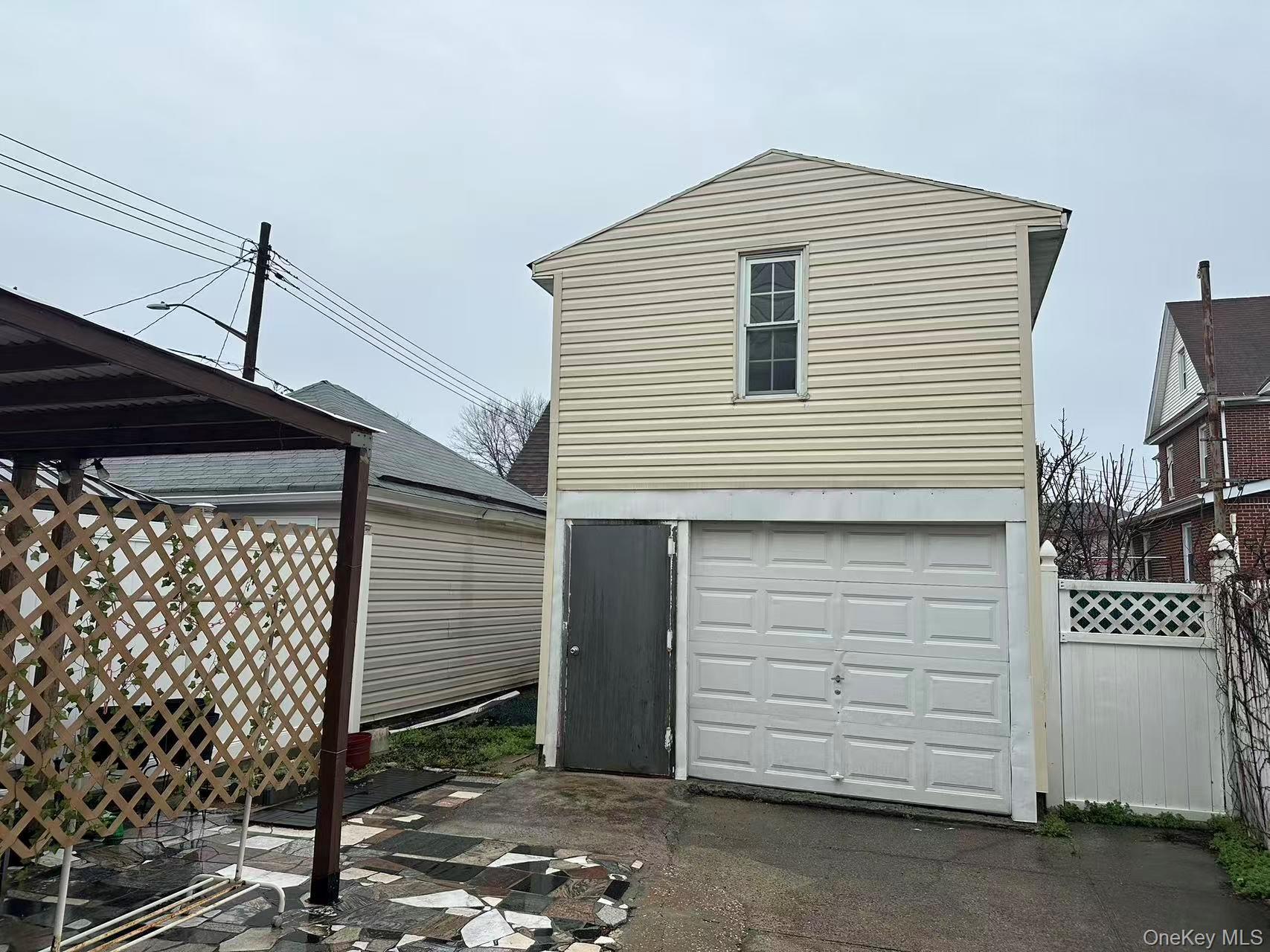 Single Family 105th Queens, NY 11416, MLS-980582-13
