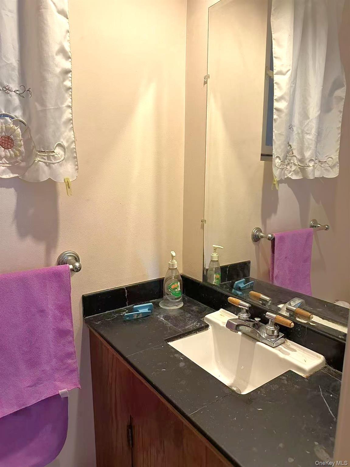 Single Family 105th Queens, NY 11416, MLS-980582-9