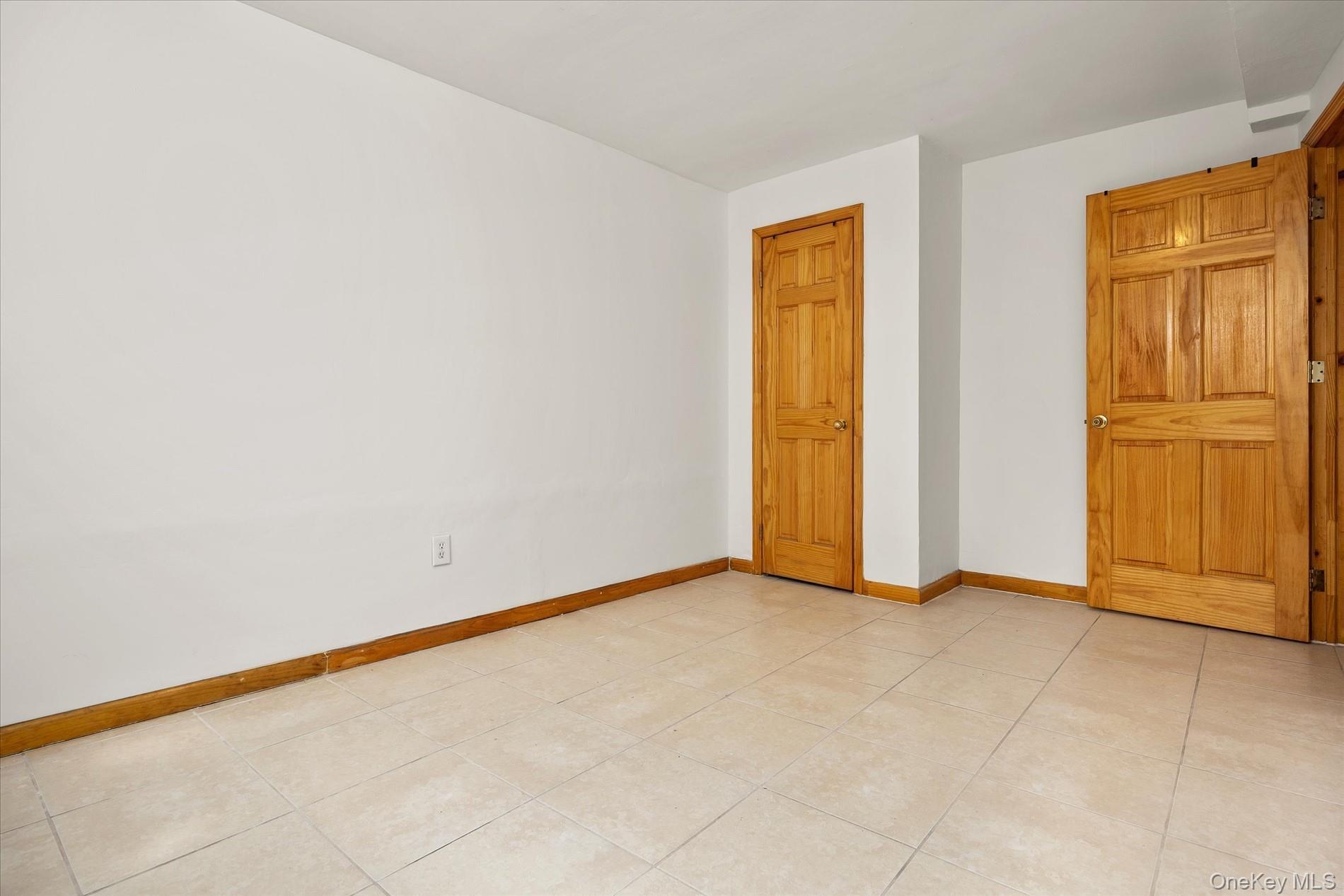 Single Family 65th Place  Queens, NY 11378, MLS-980588-5